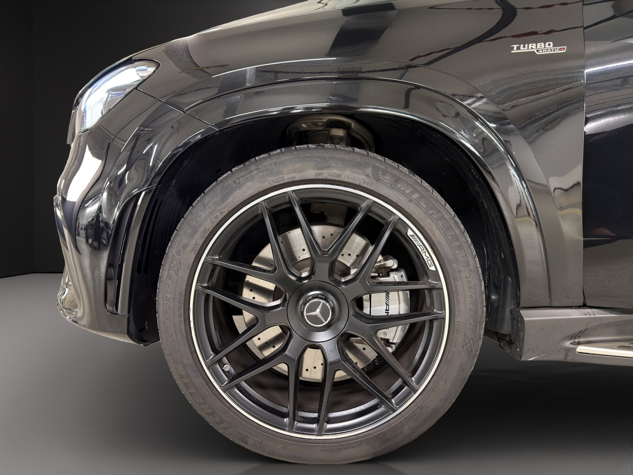 listing desktop thumbnail image 16