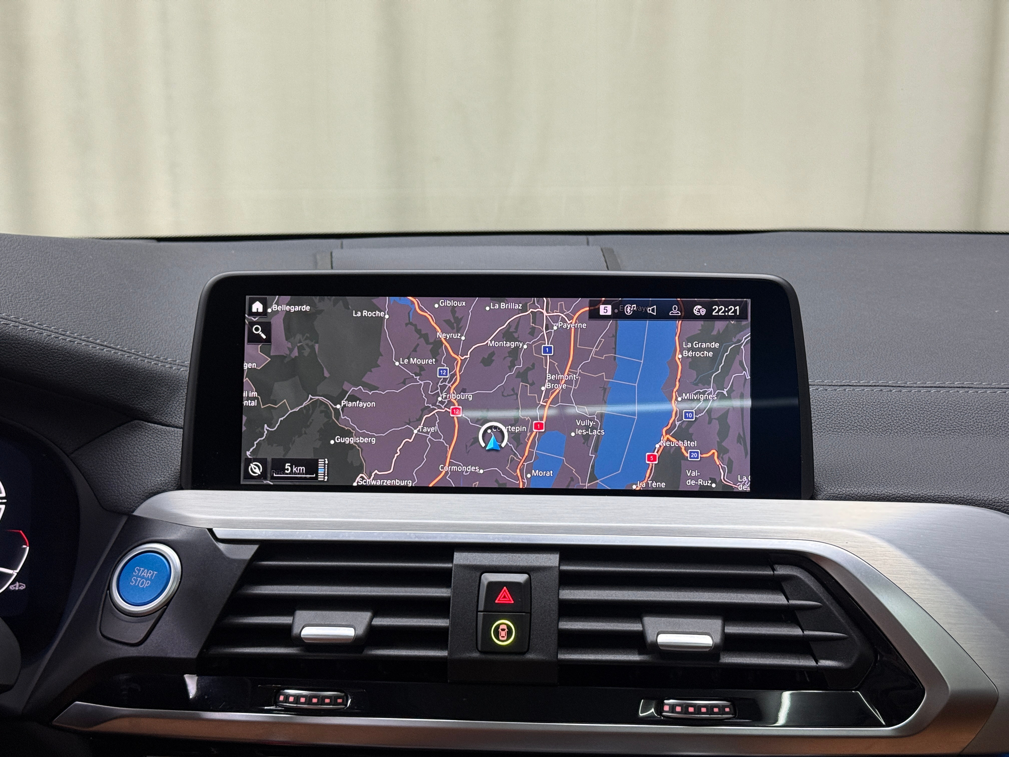 listing desktop thumbnail image 11