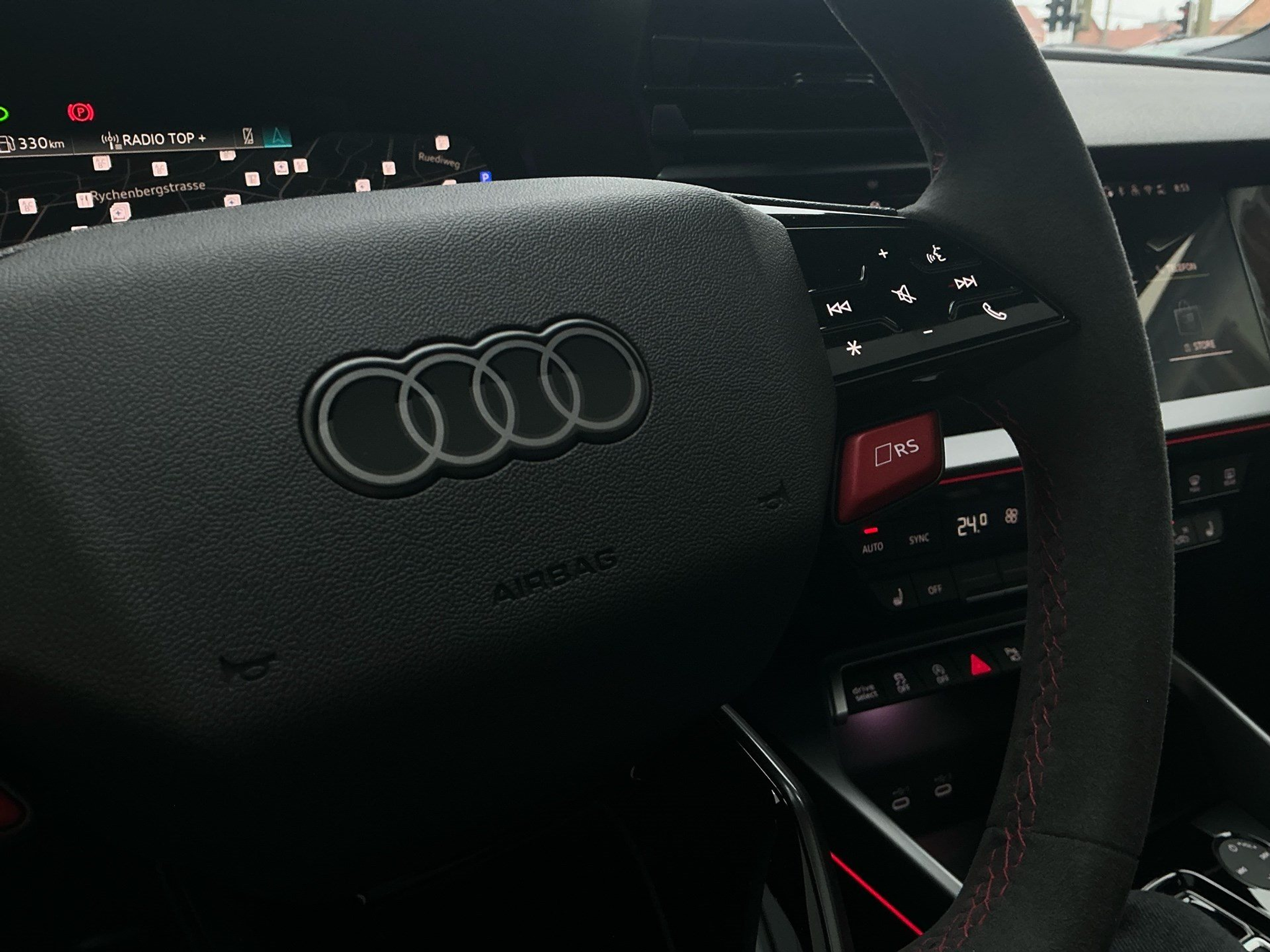 listing desktop thumbnail image 29