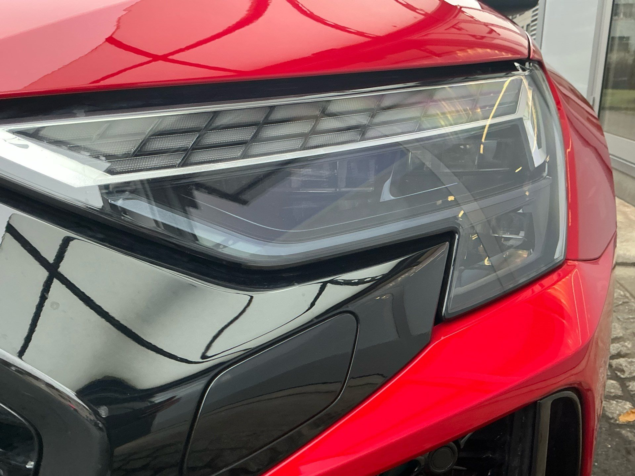 listing desktop thumbnail image 7