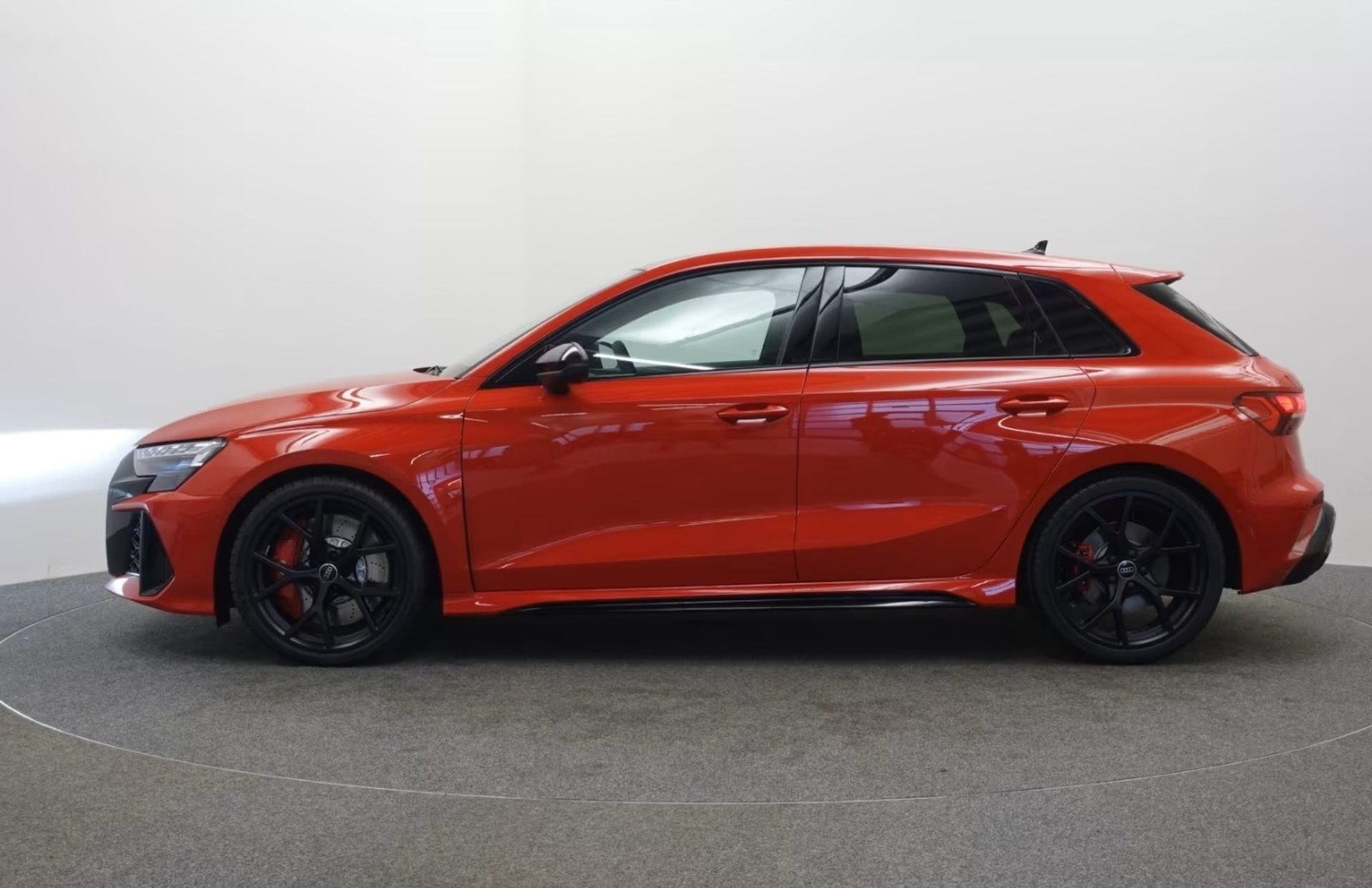 listing desktop thumbnail image 6