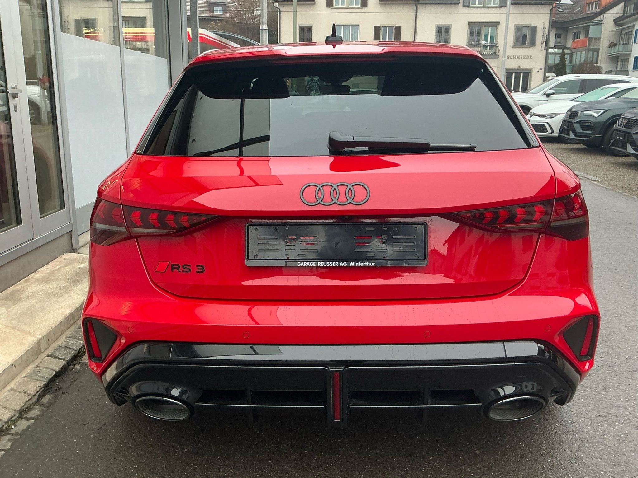 listing desktop thumbnail image 4