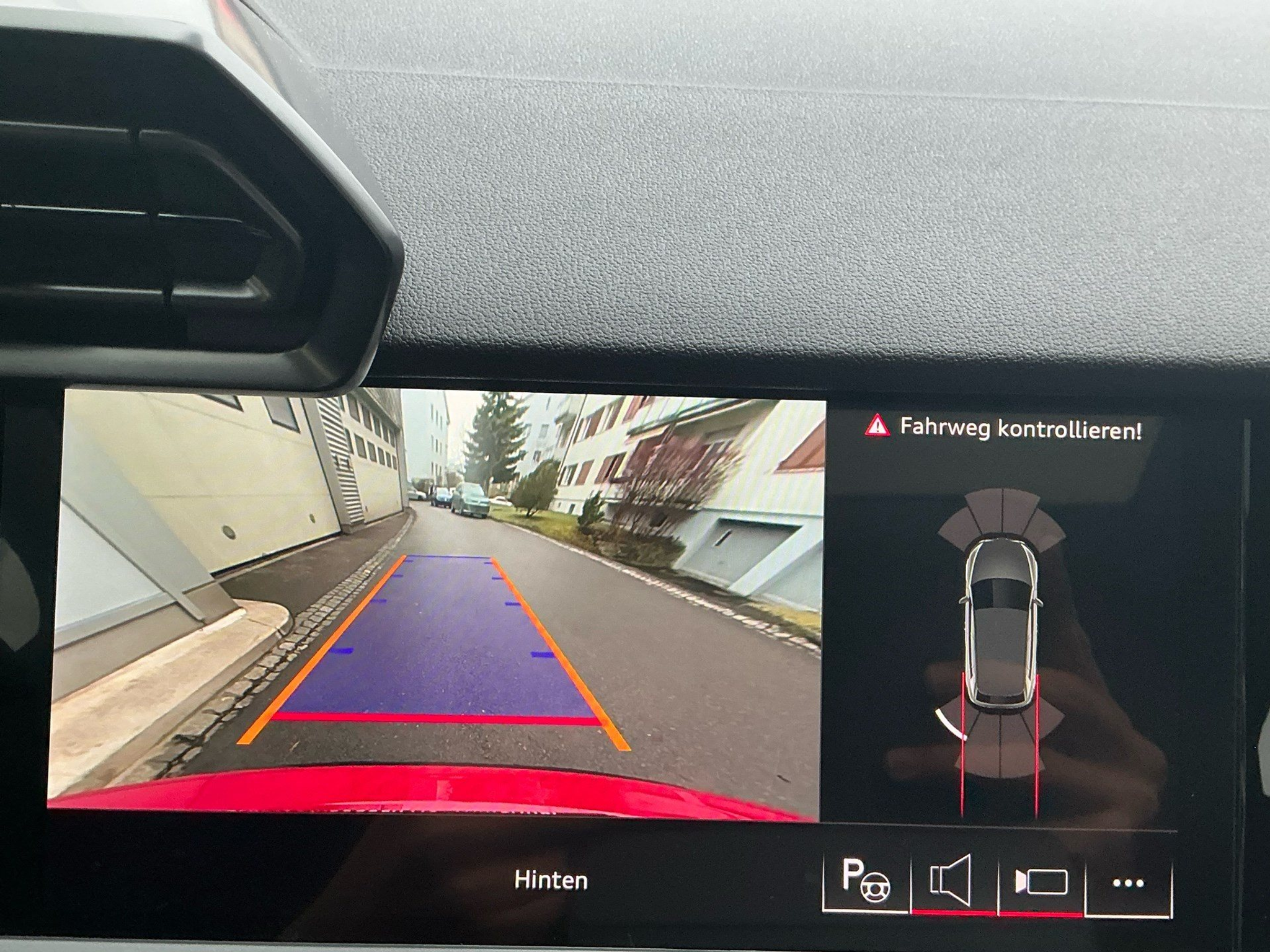 listing desktop thumbnail image 21