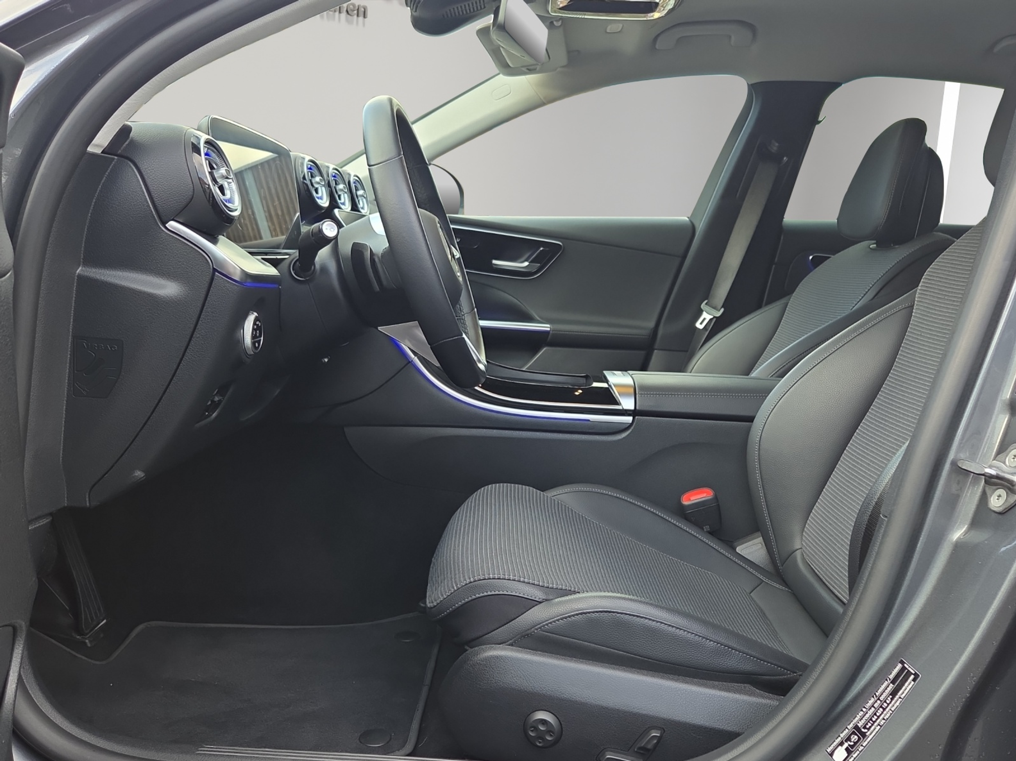 listing desktop thumbnail image 8