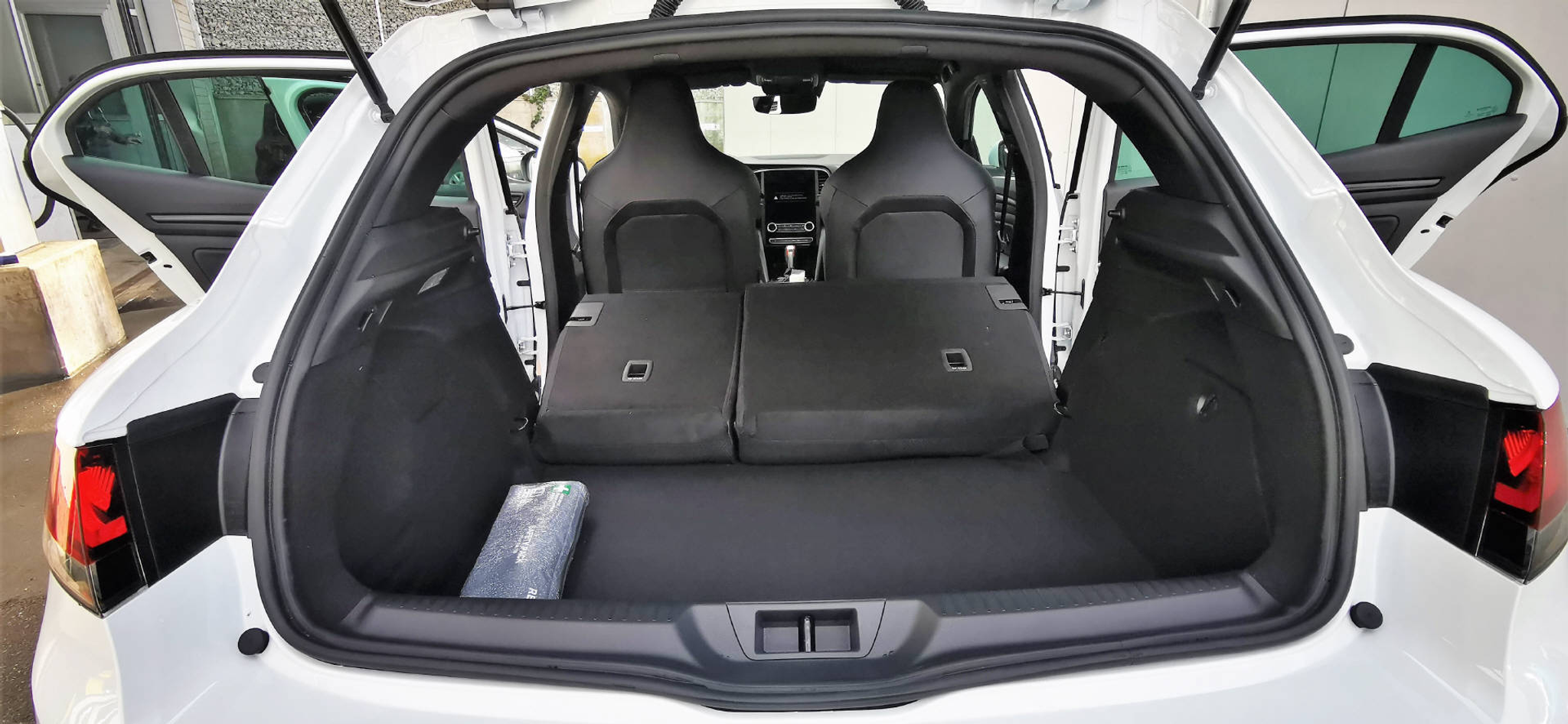 listing desktop thumbnail image 15