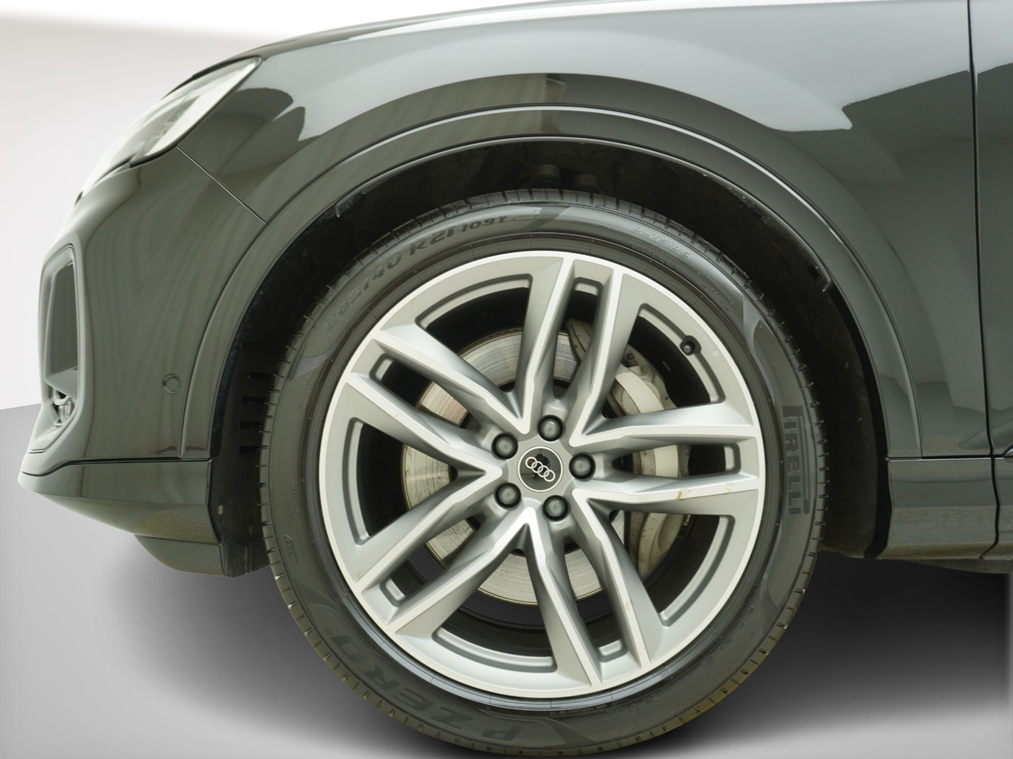 listing desktop thumbnail image 6