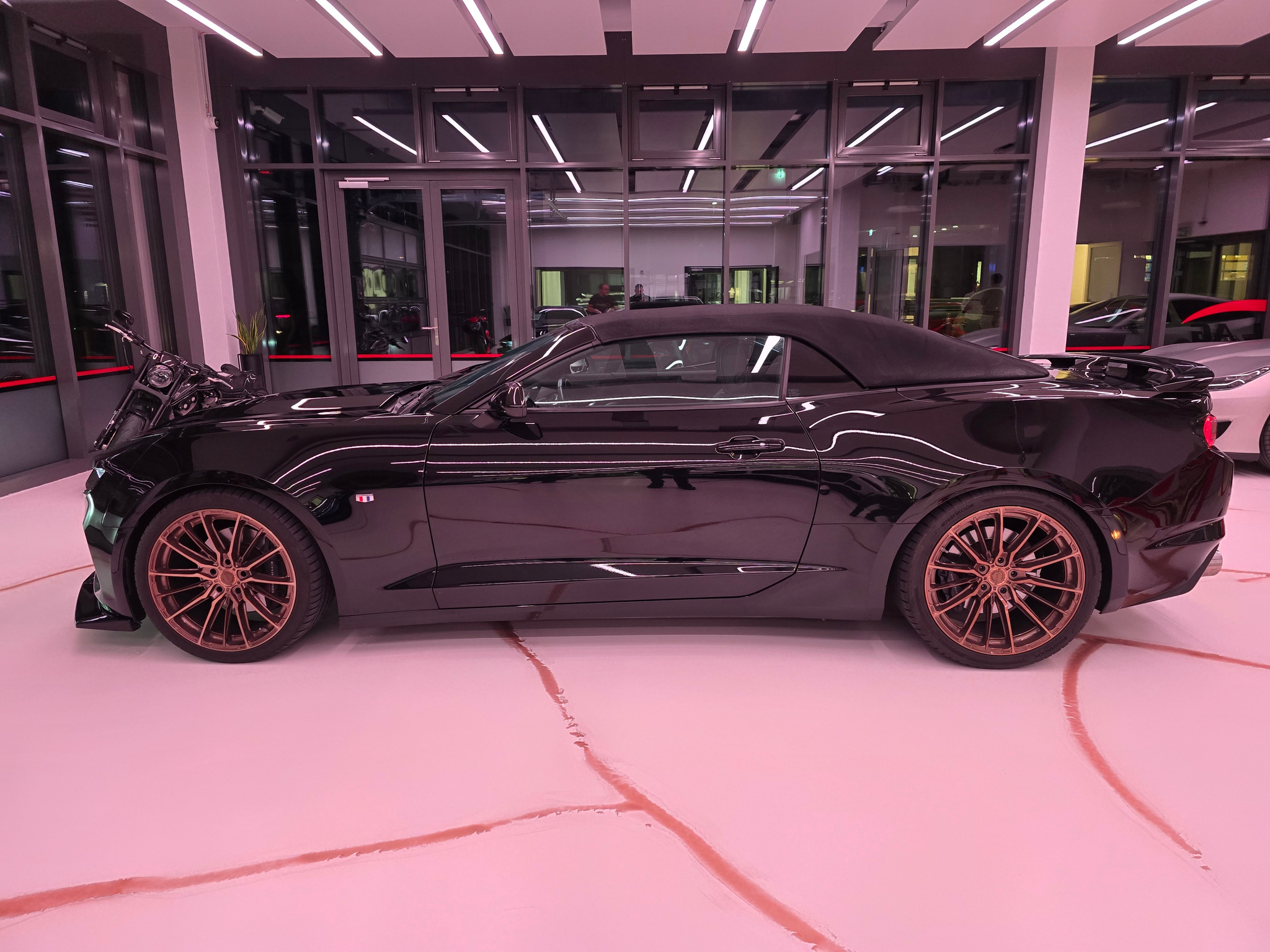 listing desktop thumbnail image 4