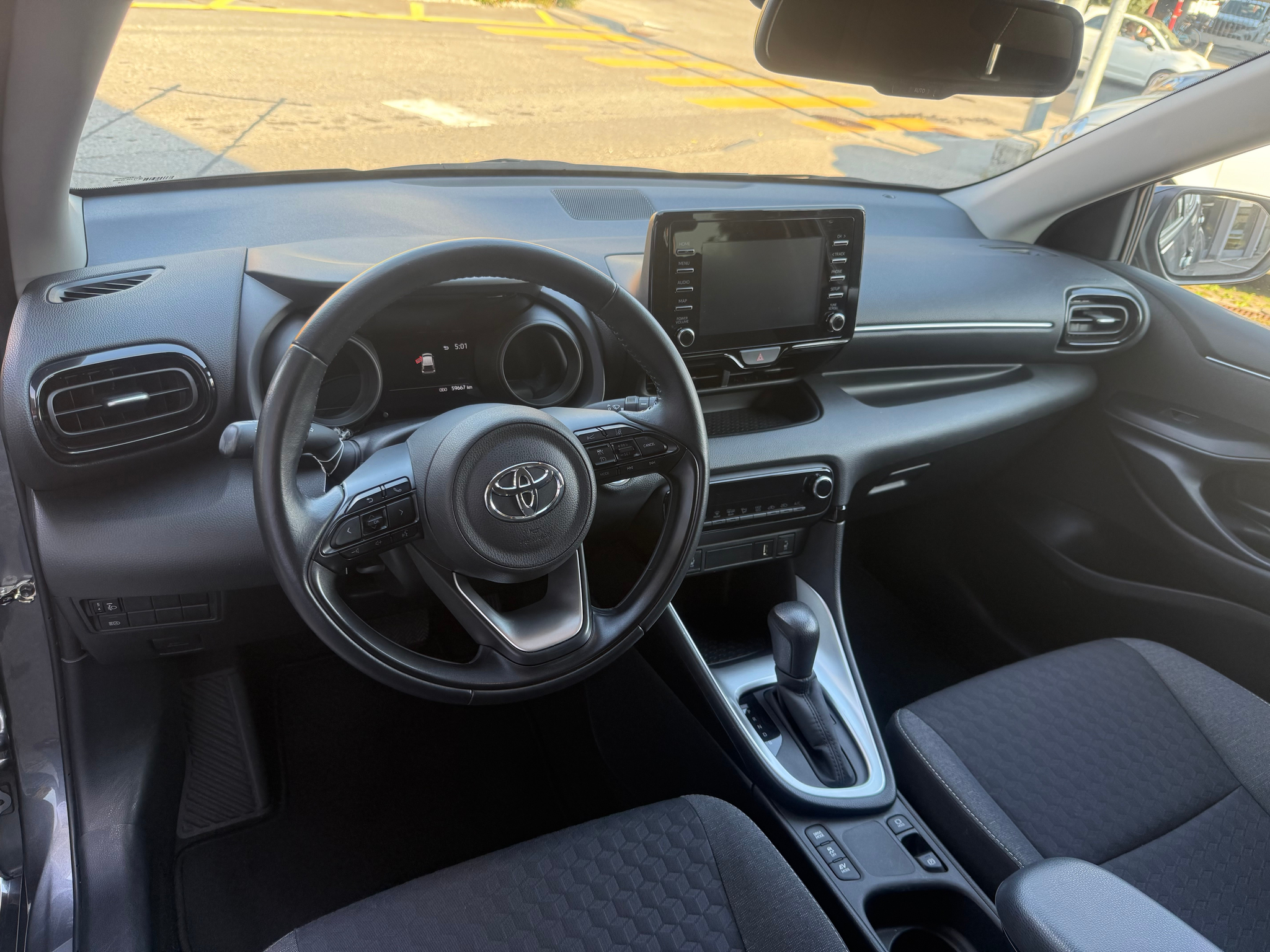 listing desktop thumbnail image 6