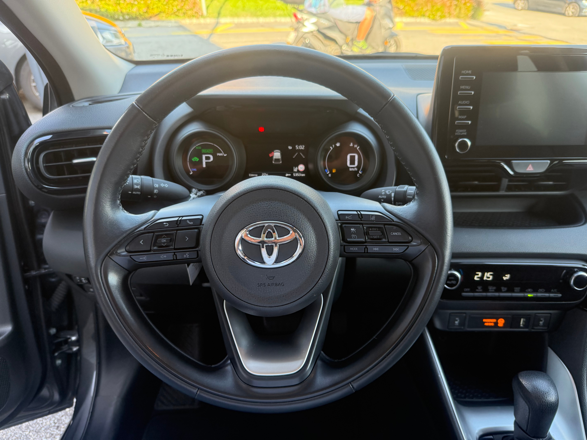 listing desktop thumbnail image 11