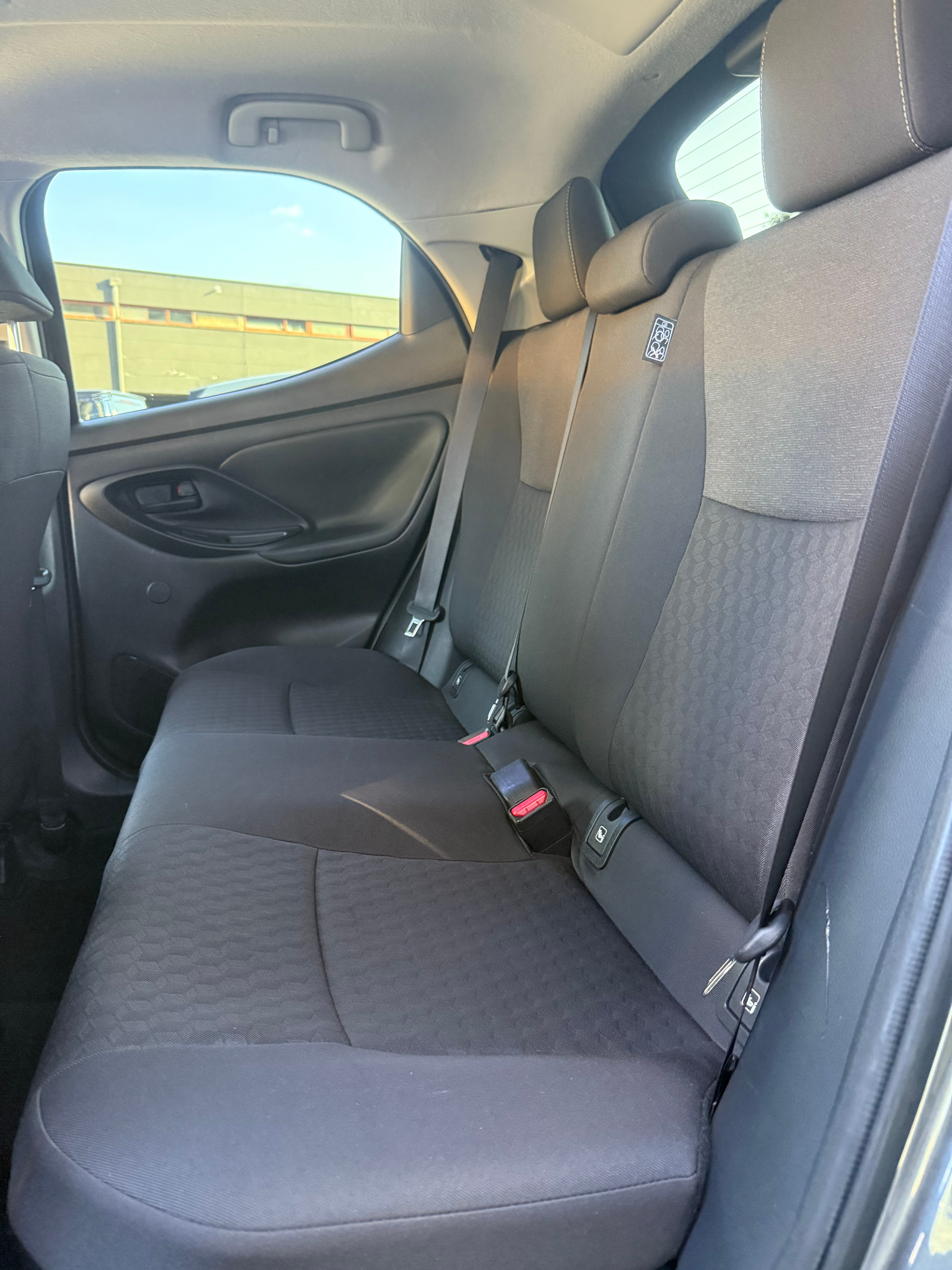 listing desktop thumbnail image 13