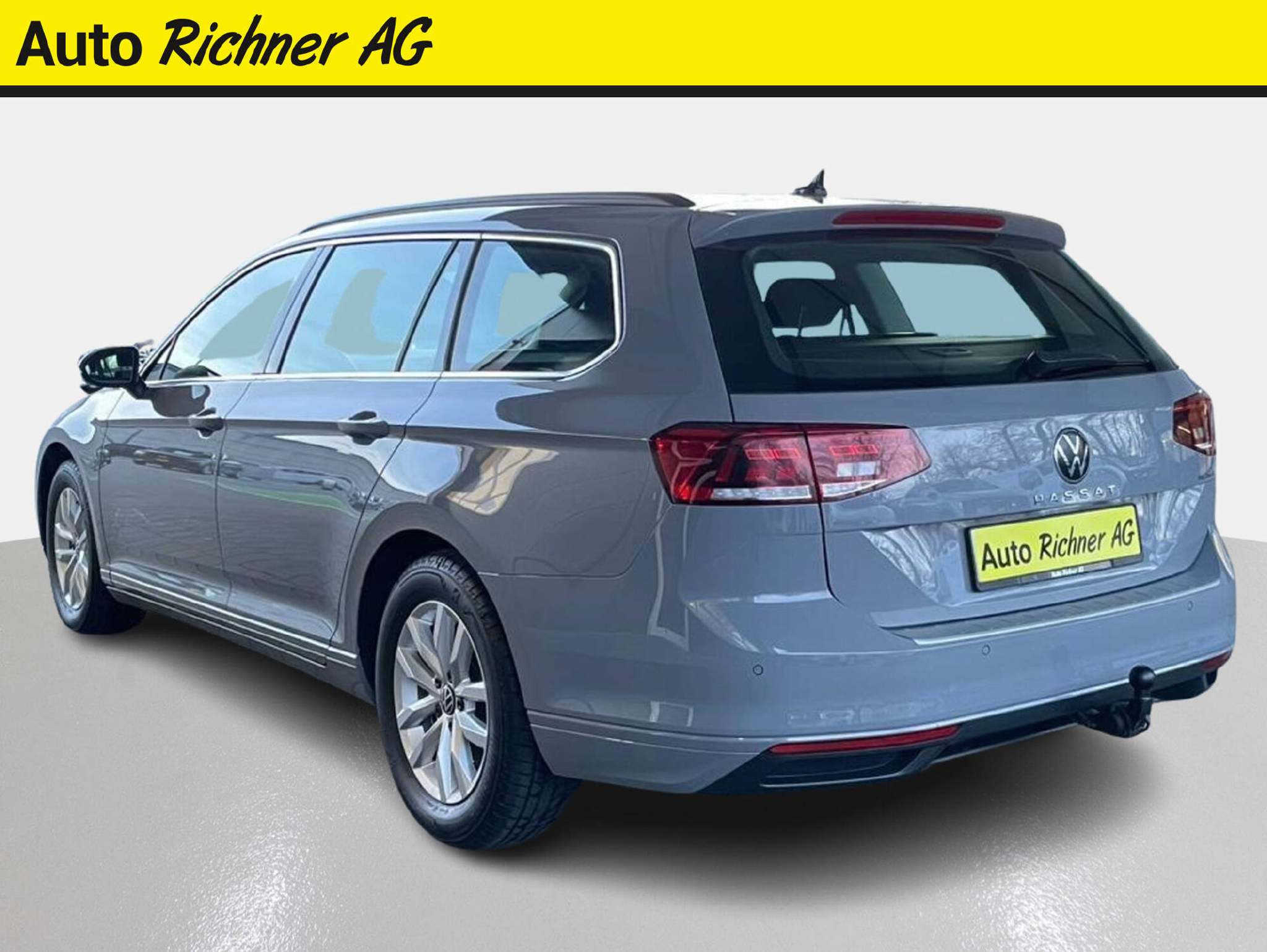 listing desktop thumbnail image 4