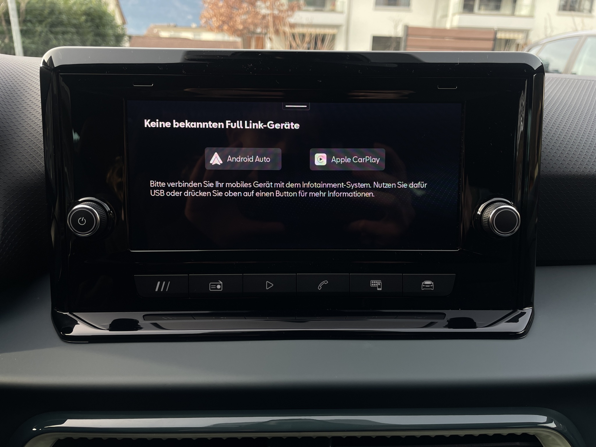 listing desktop thumbnail image 27