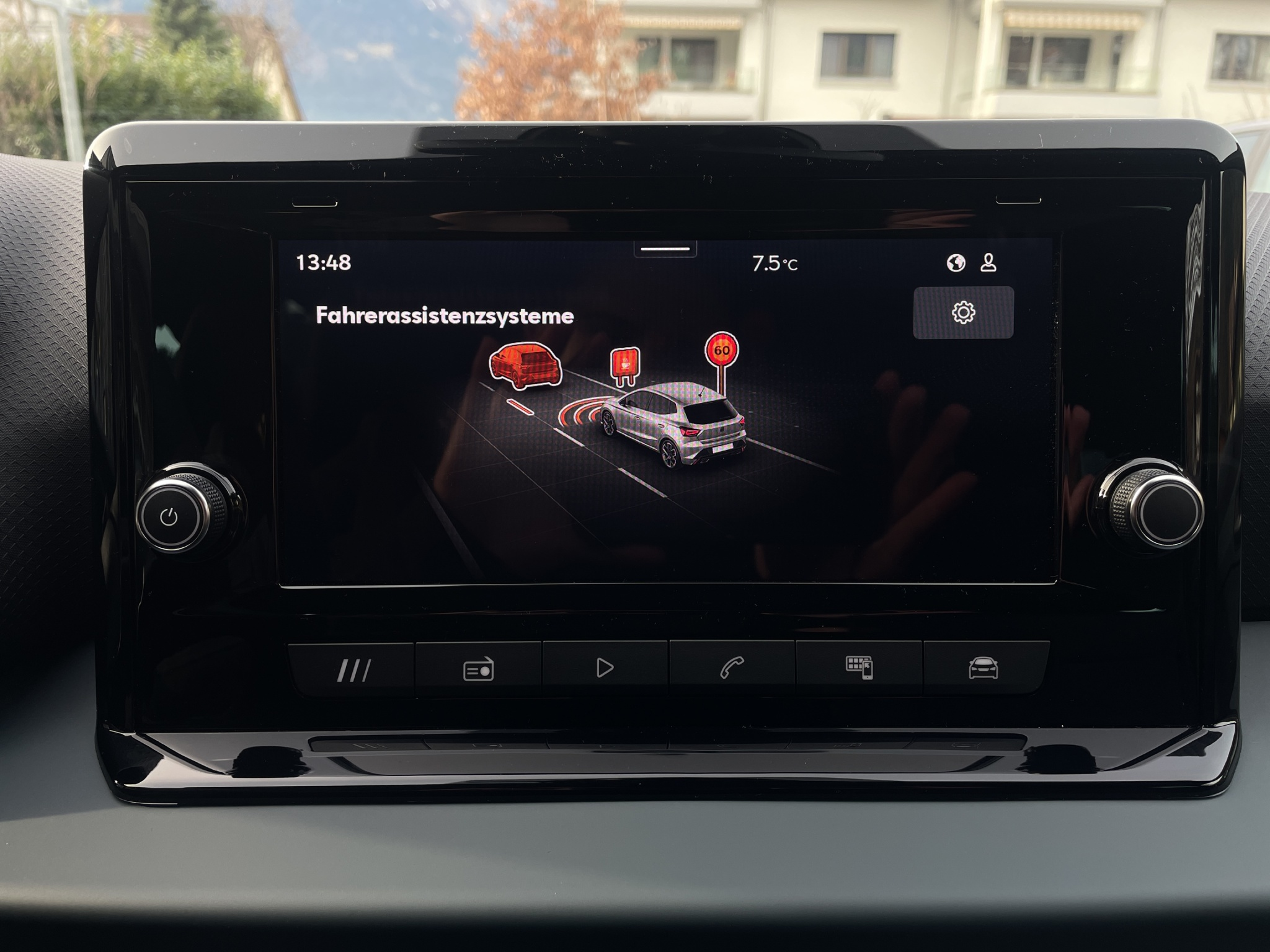 listing desktop thumbnail image 24