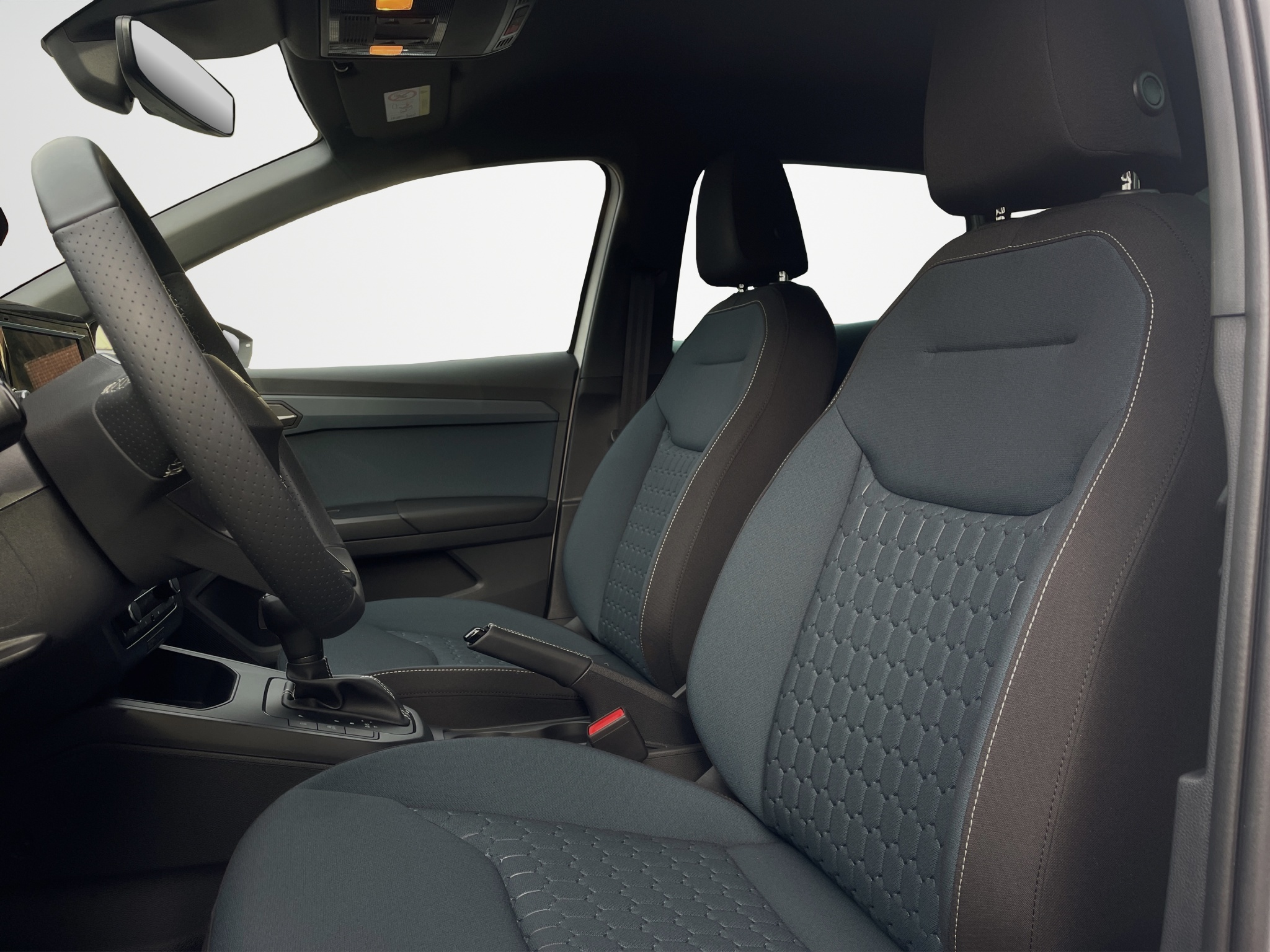 listing desktop thumbnail image 8