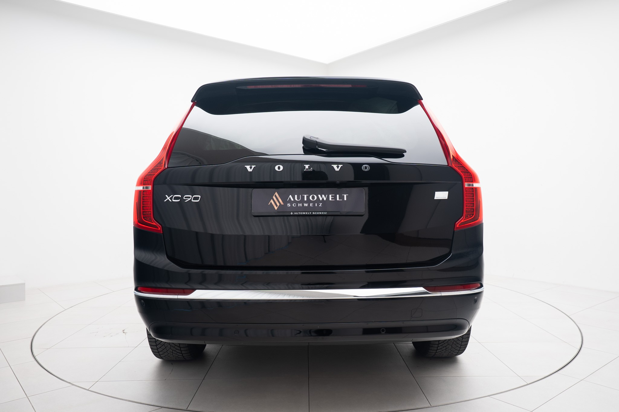 listing desktop thumbnail image 3