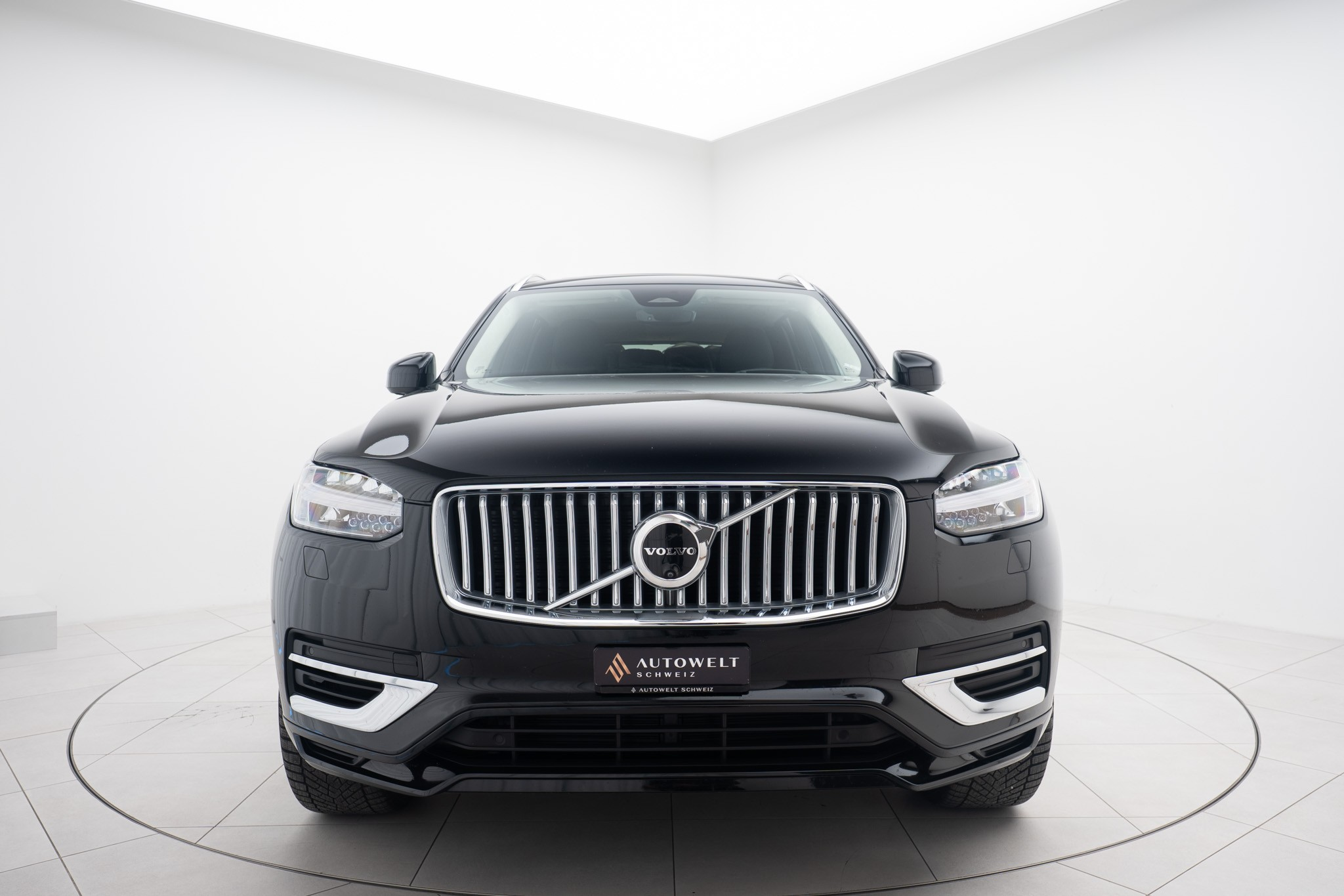 listing desktop thumbnail image 4