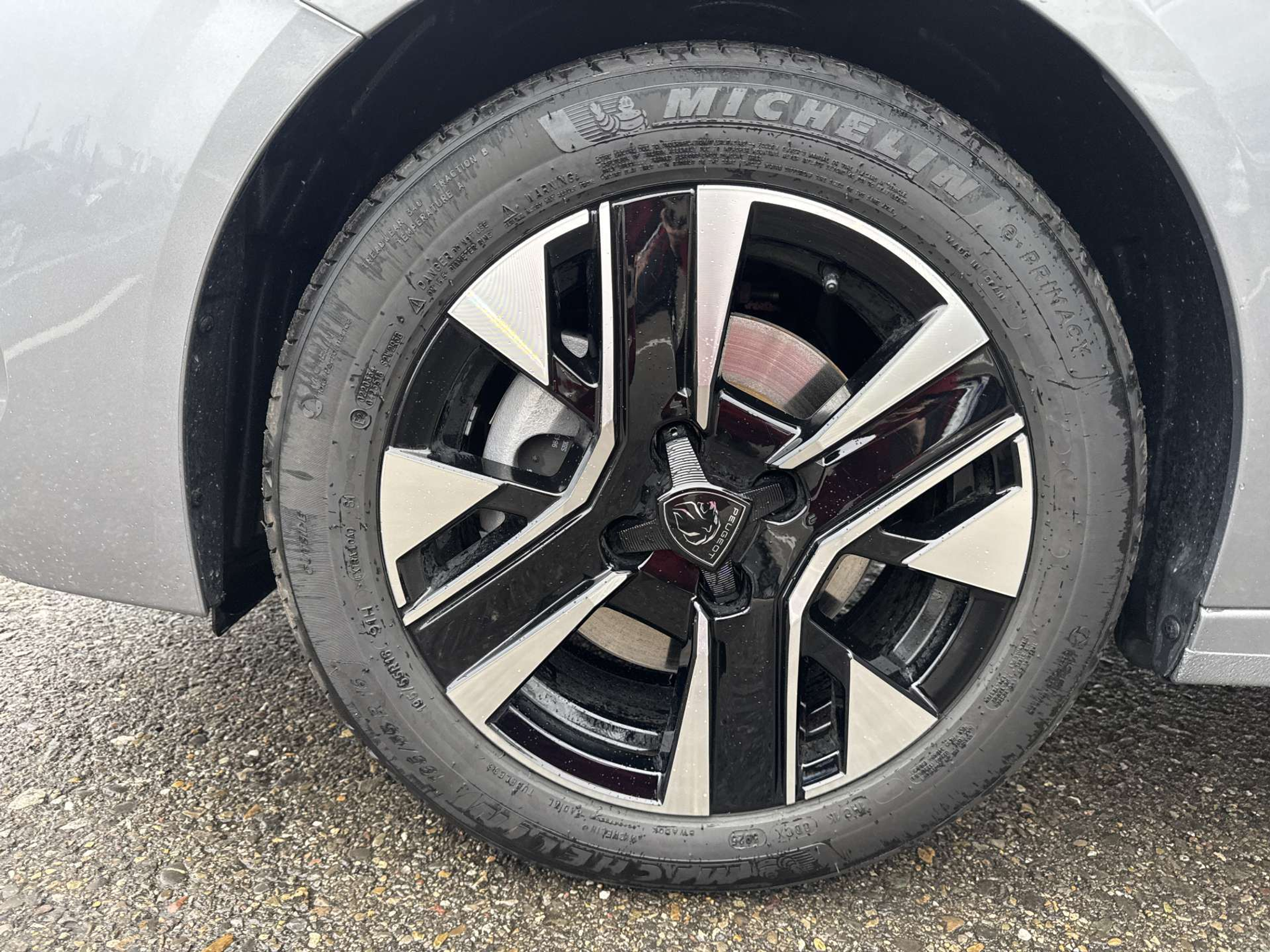 listing desktop thumbnail image 8