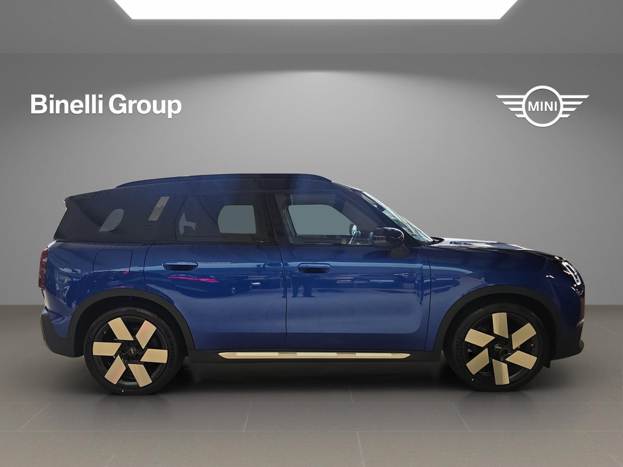 listing desktop thumbnail image 6