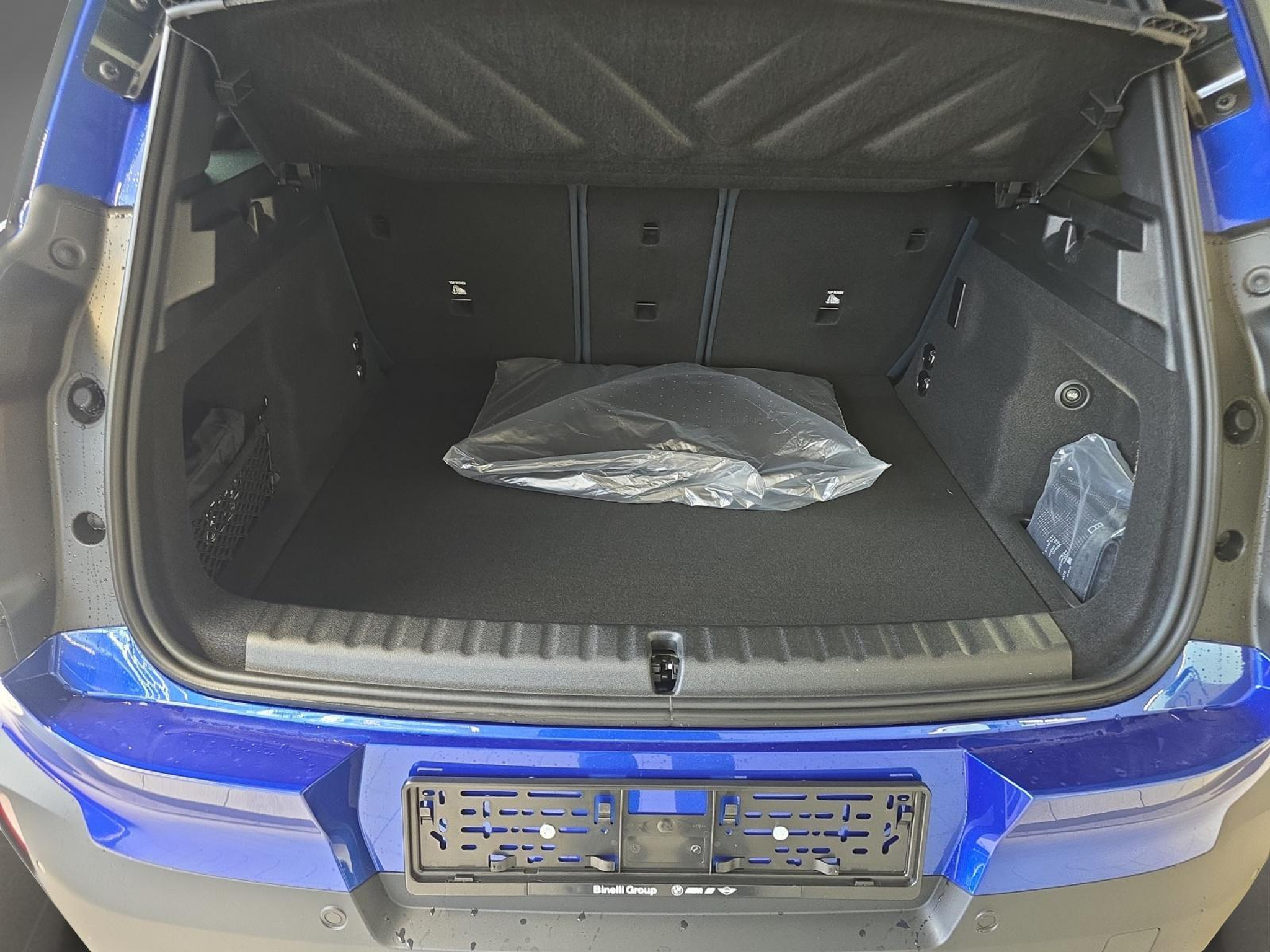 listing desktop thumbnail image 17