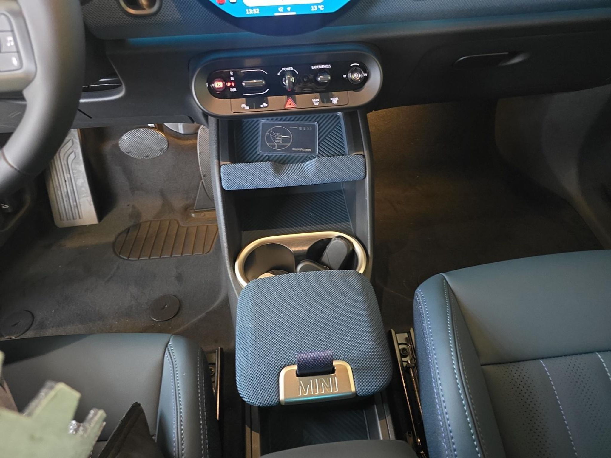 listing desktop thumbnail image 14