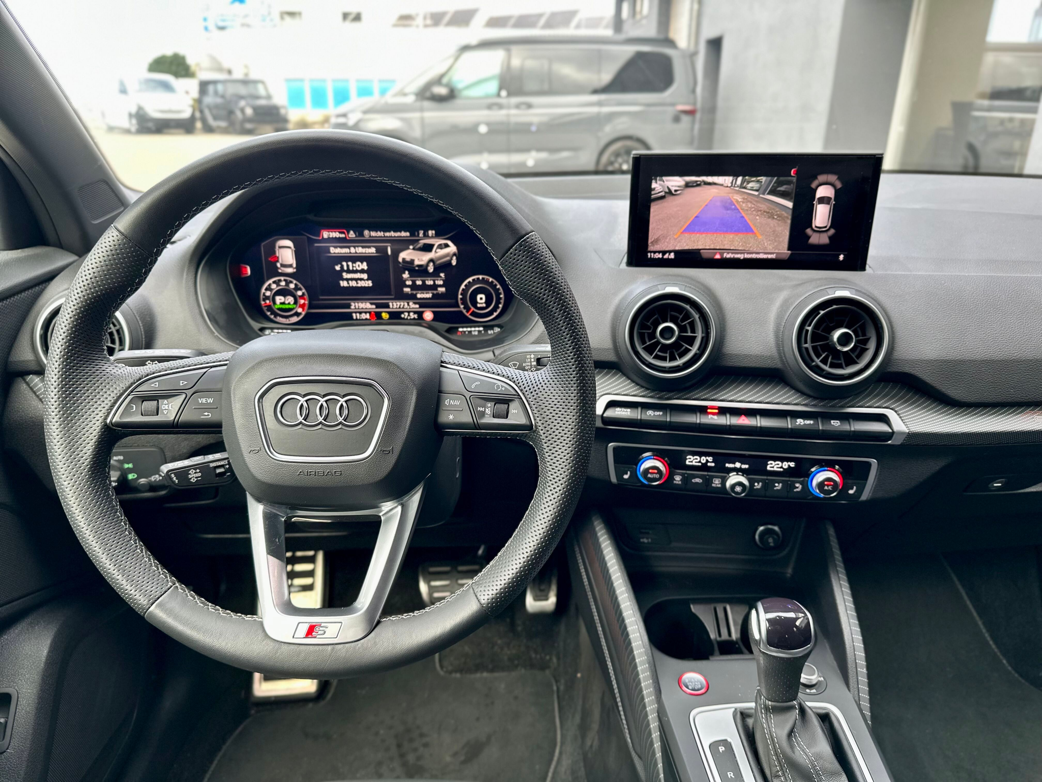 listing desktop thumbnail image 8