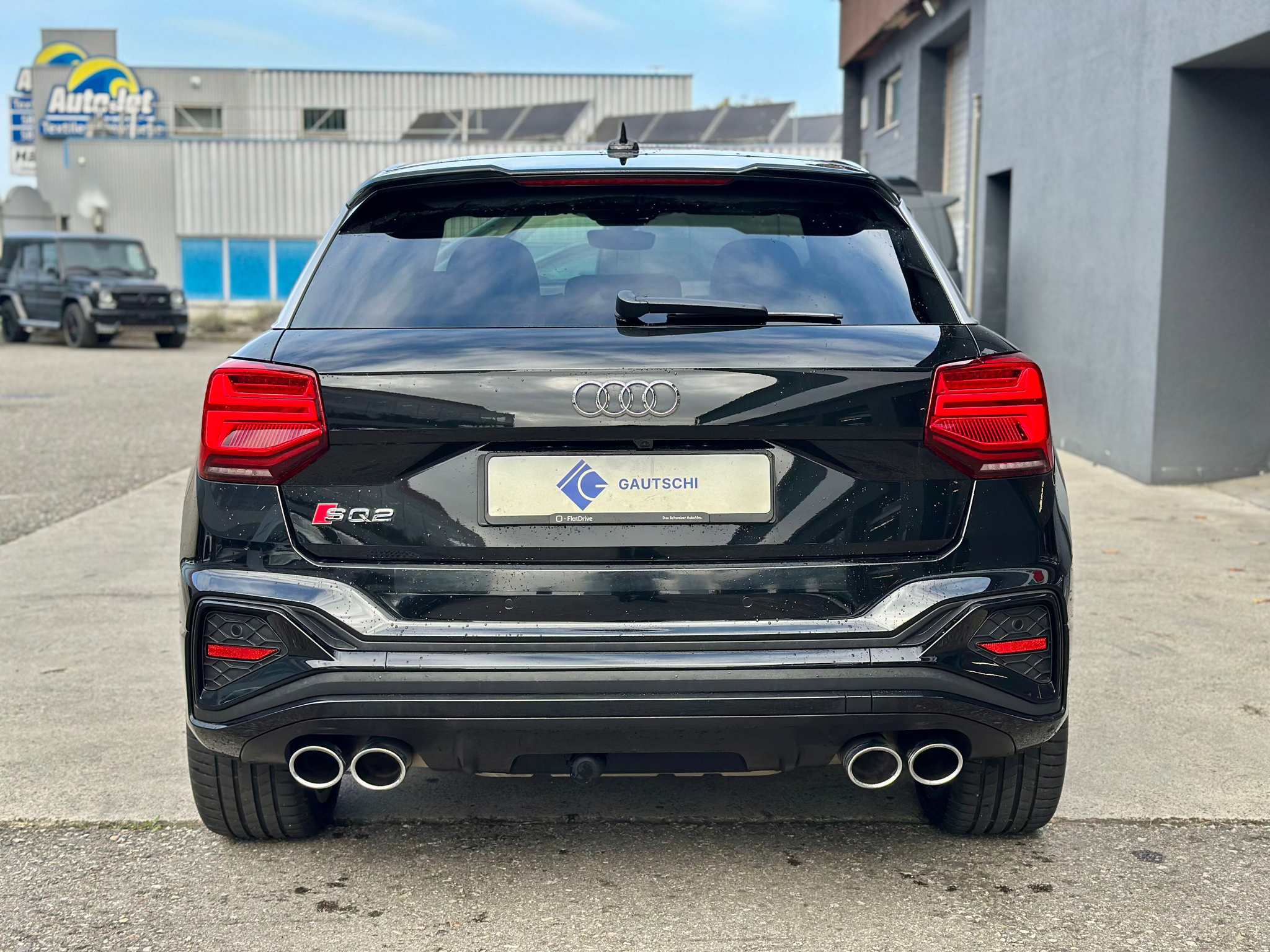 listing desktop thumbnail image 4