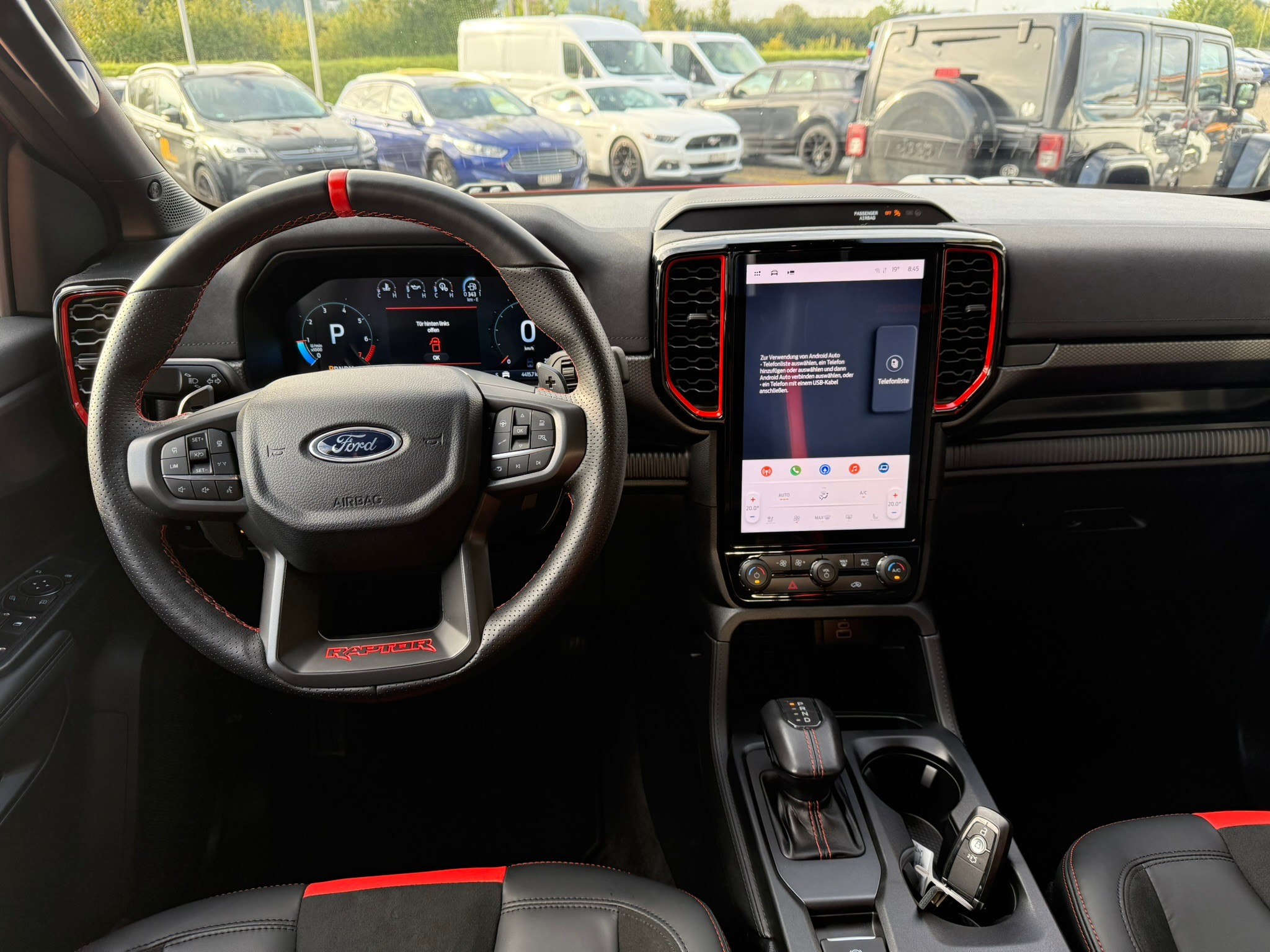 listing desktop thumbnail image 9