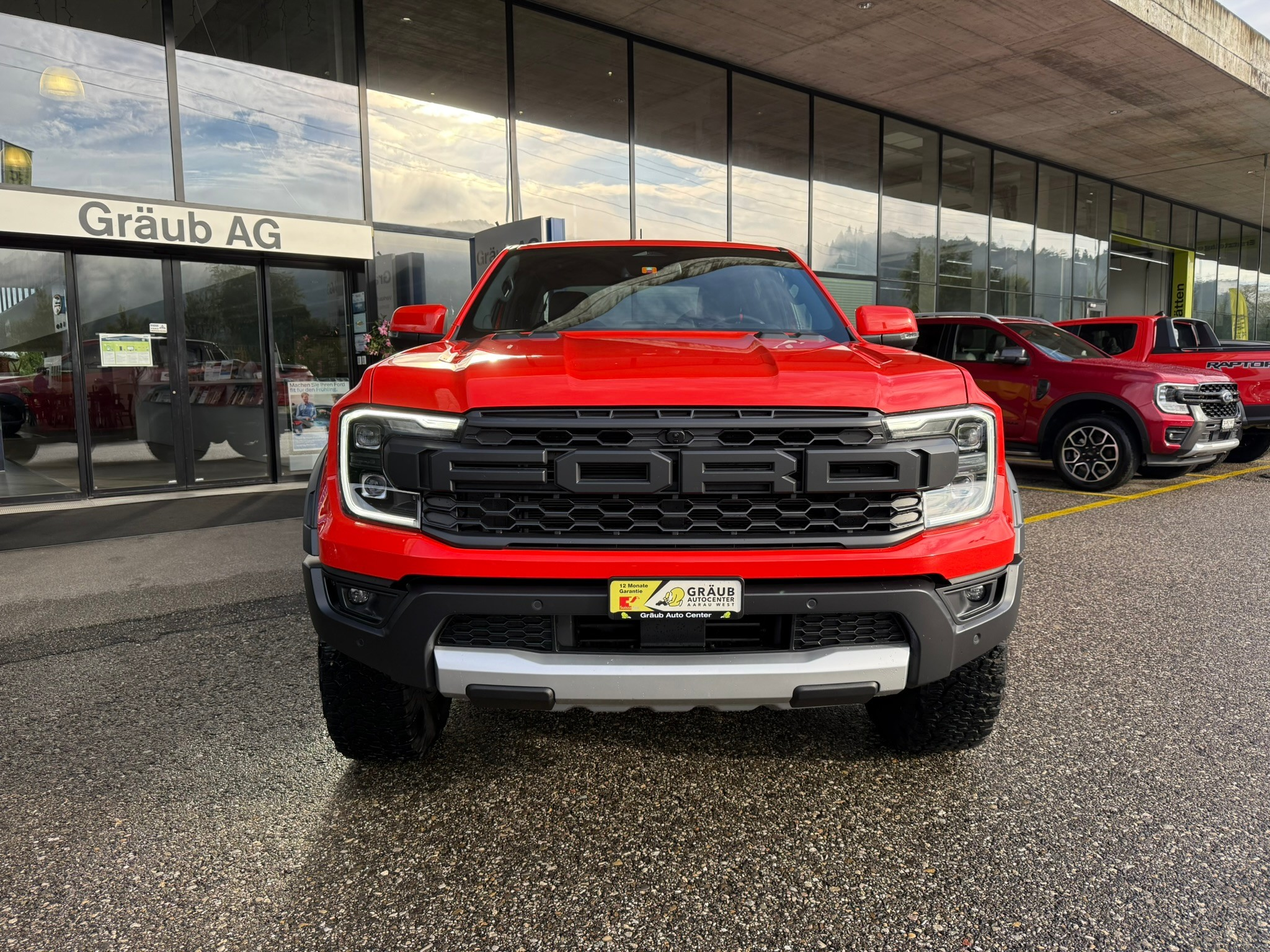 listing desktop thumbnail image 1