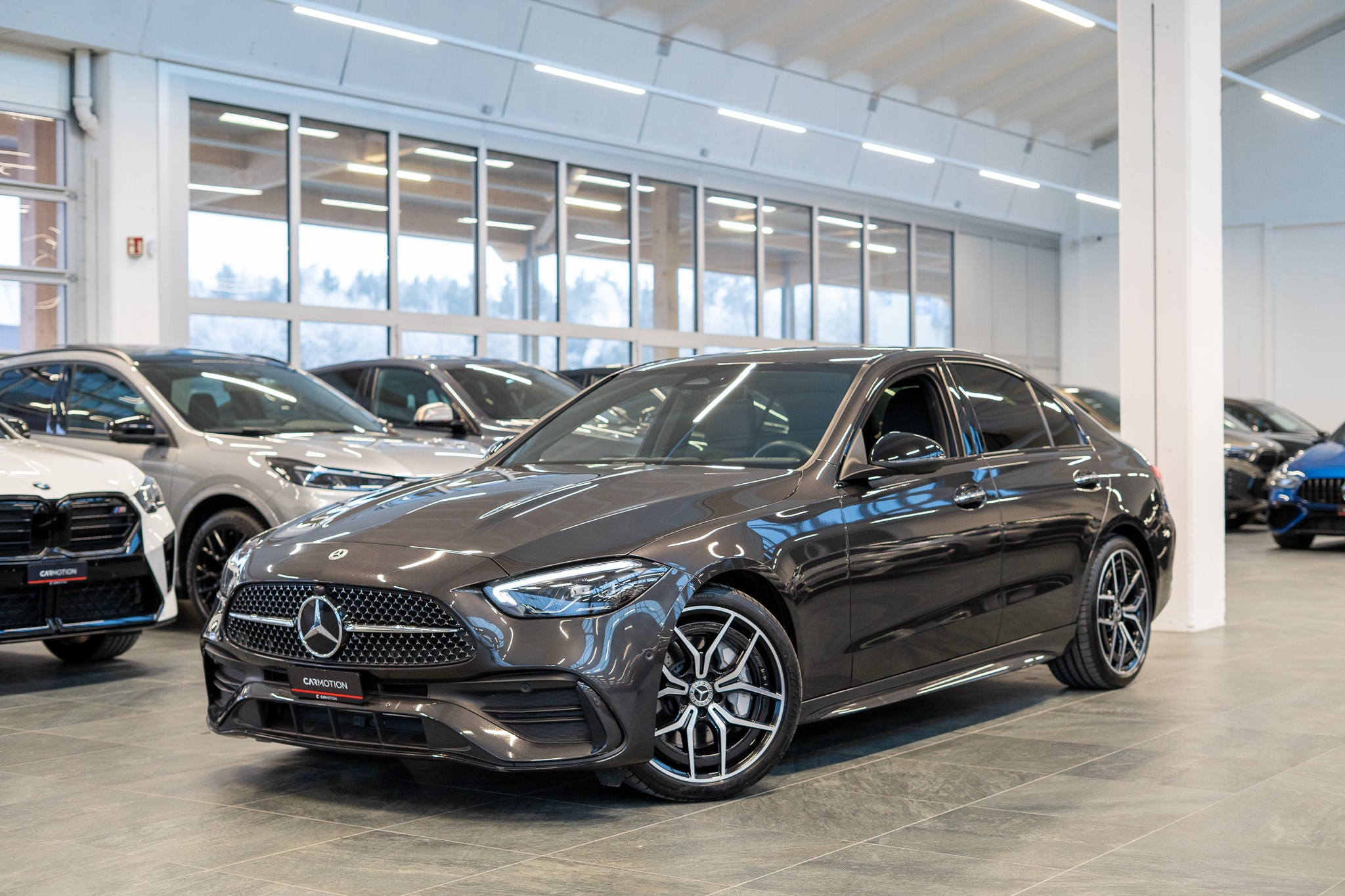 listing desktop thumbnail image 0