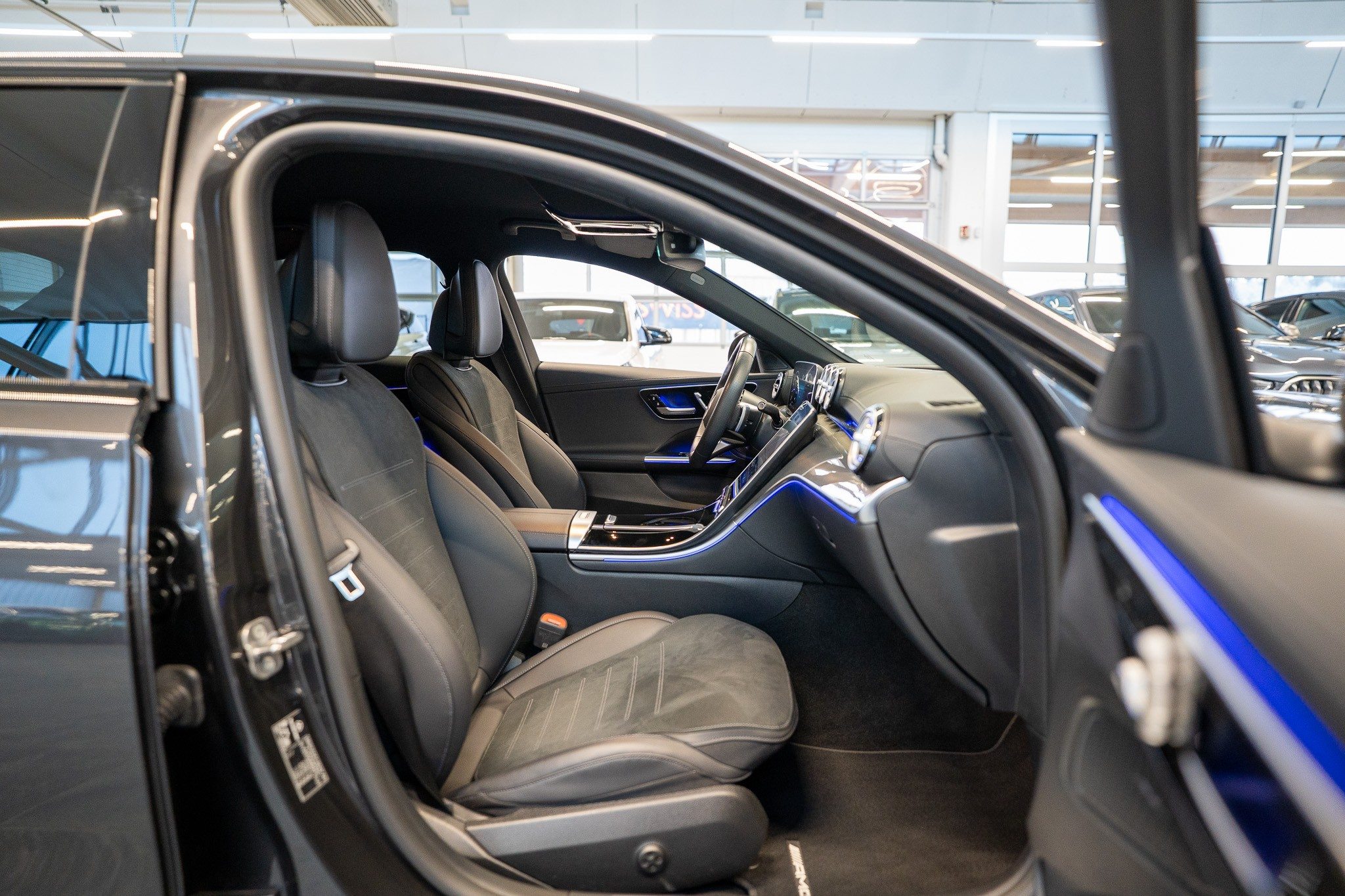 listing desktop thumbnail image 13