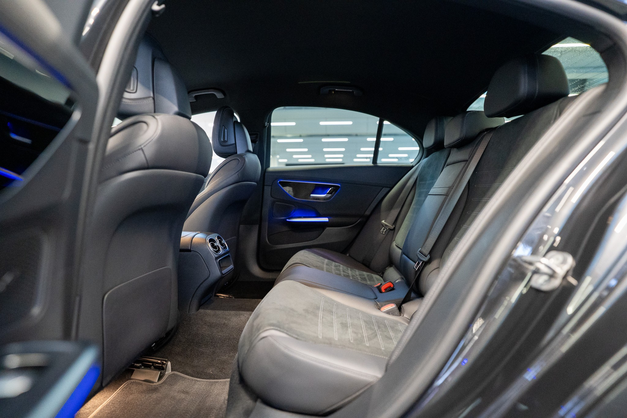 listing desktop thumbnail image 11