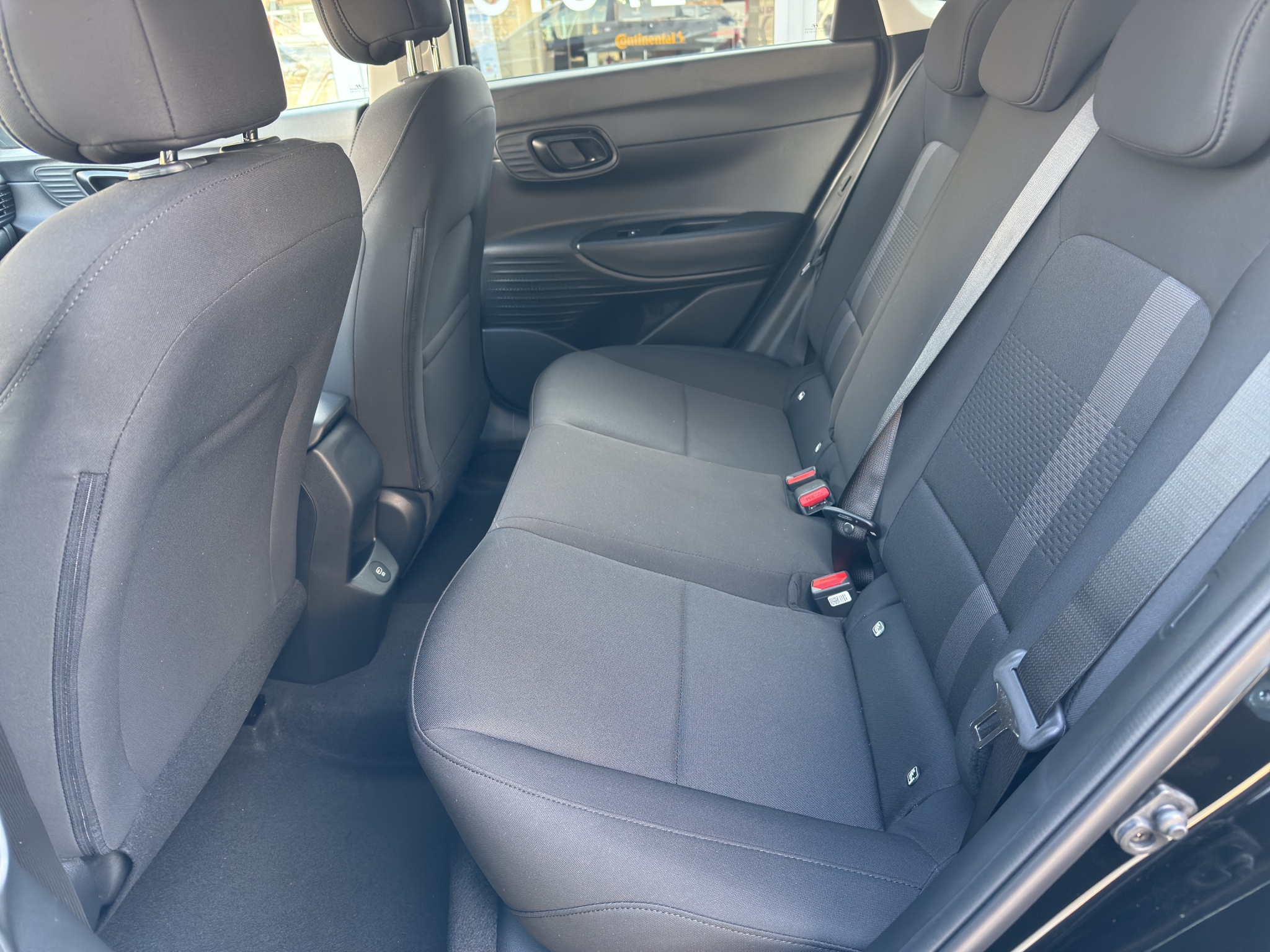 listing desktop thumbnail image 11