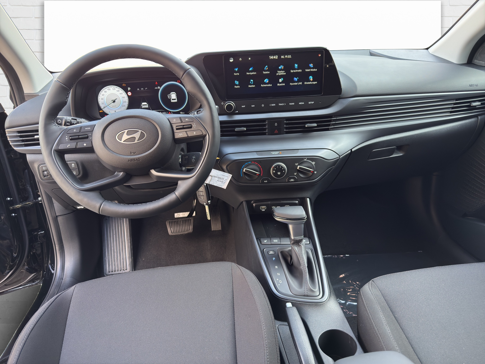 listing desktop thumbnail image 7