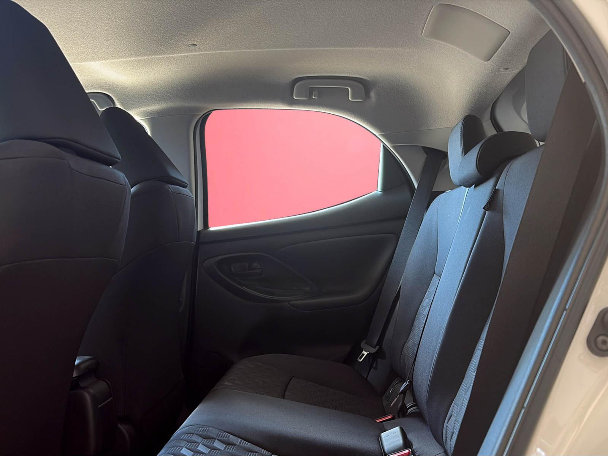 listing desktop thumbnail image 11