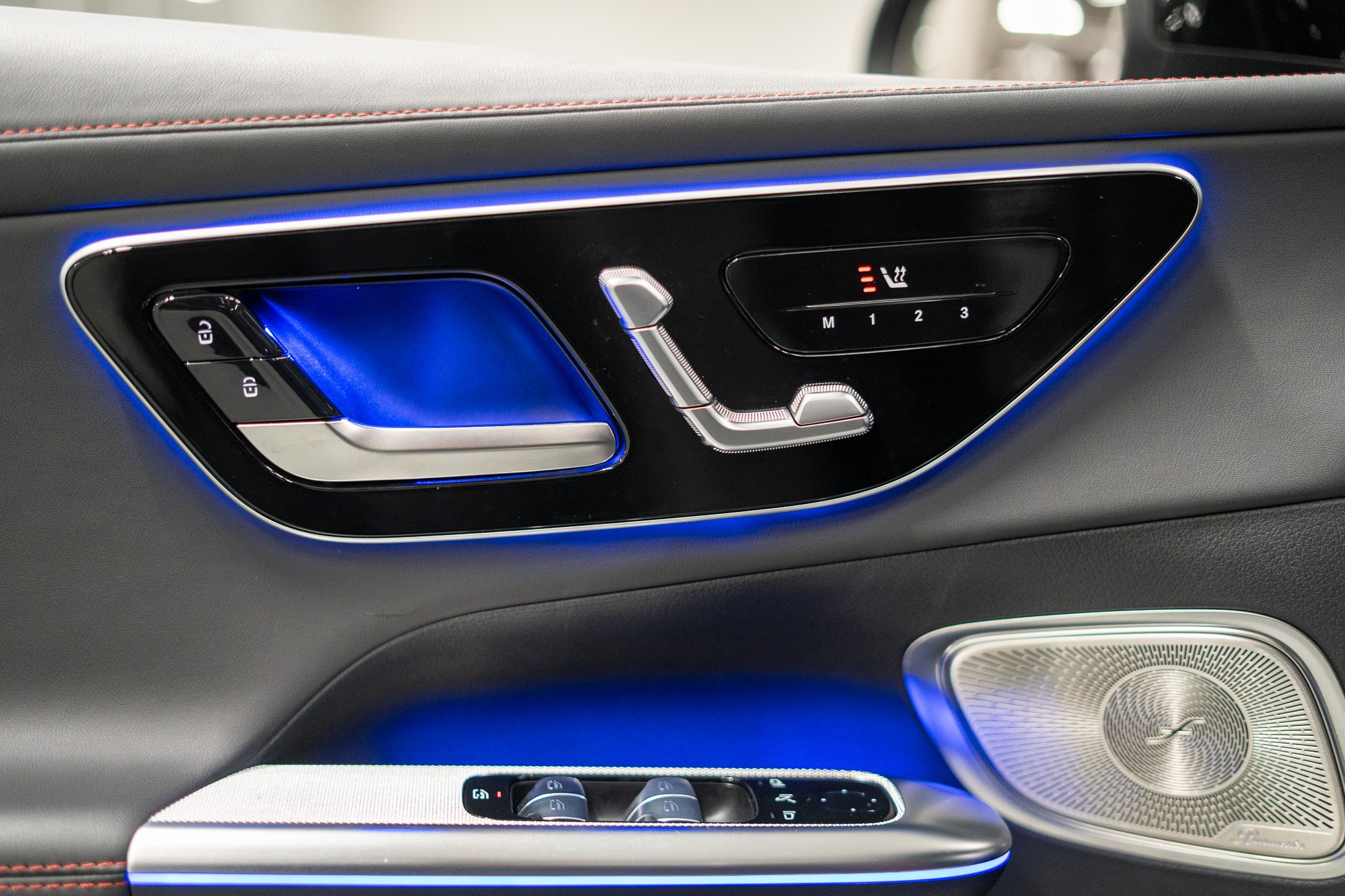 listing desktop thumbnail image 10