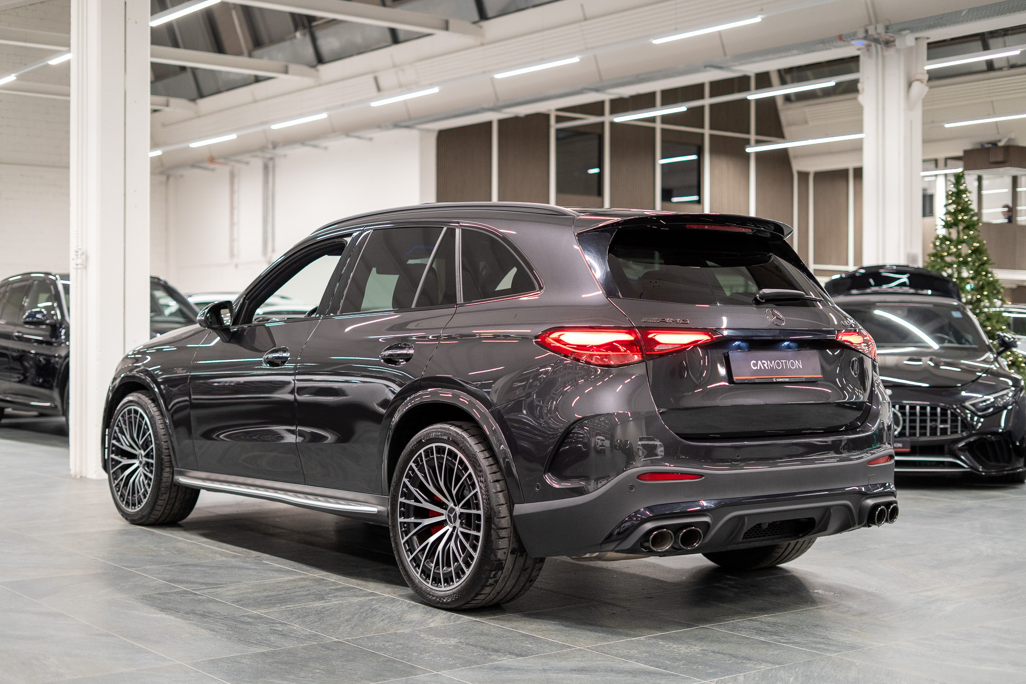 listing desktop thumbnail image 6