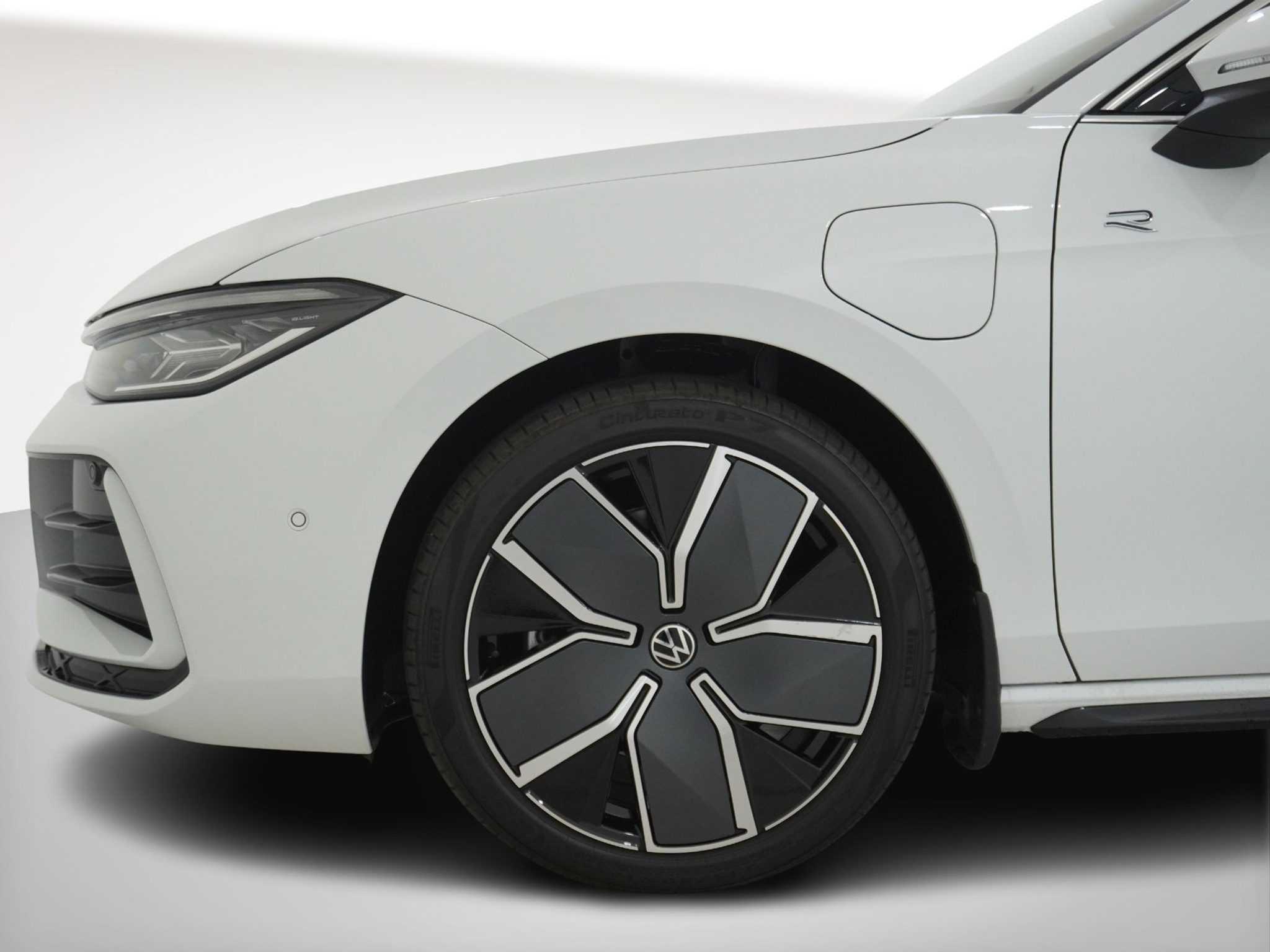 listing desktop thumbnail image 9