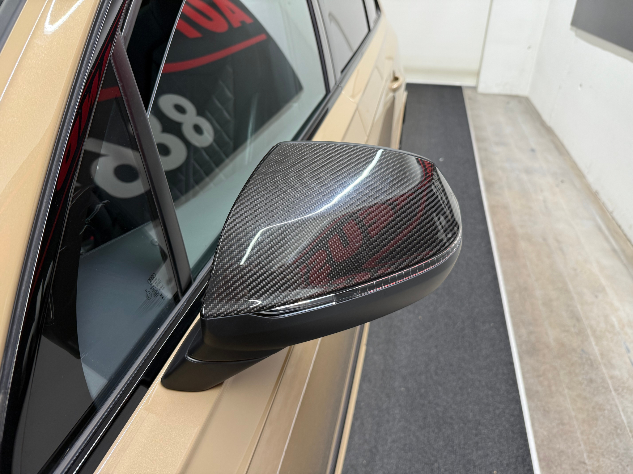 listing desktop thumbnail image 7