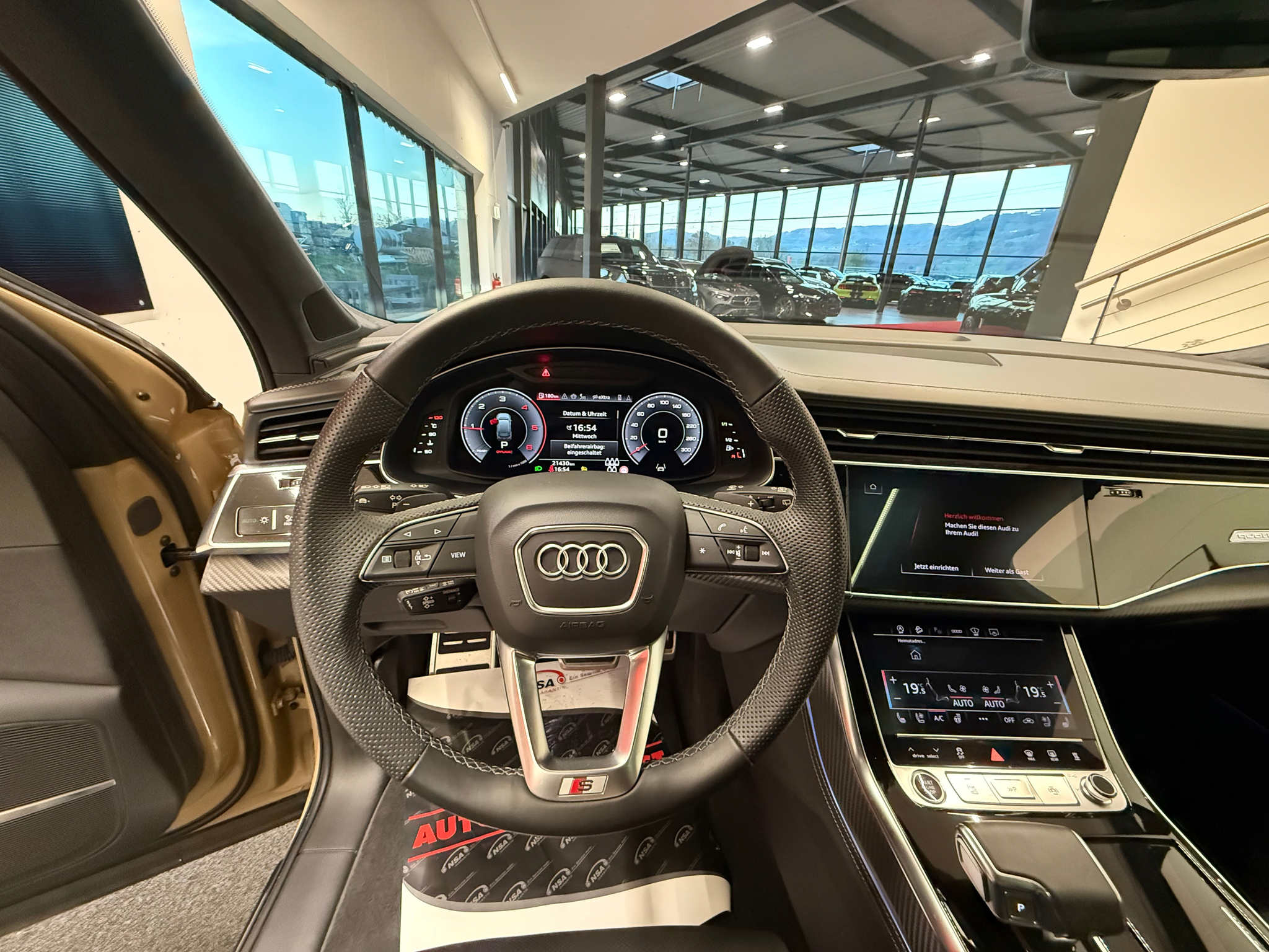 listing desktop thumbnail image 15