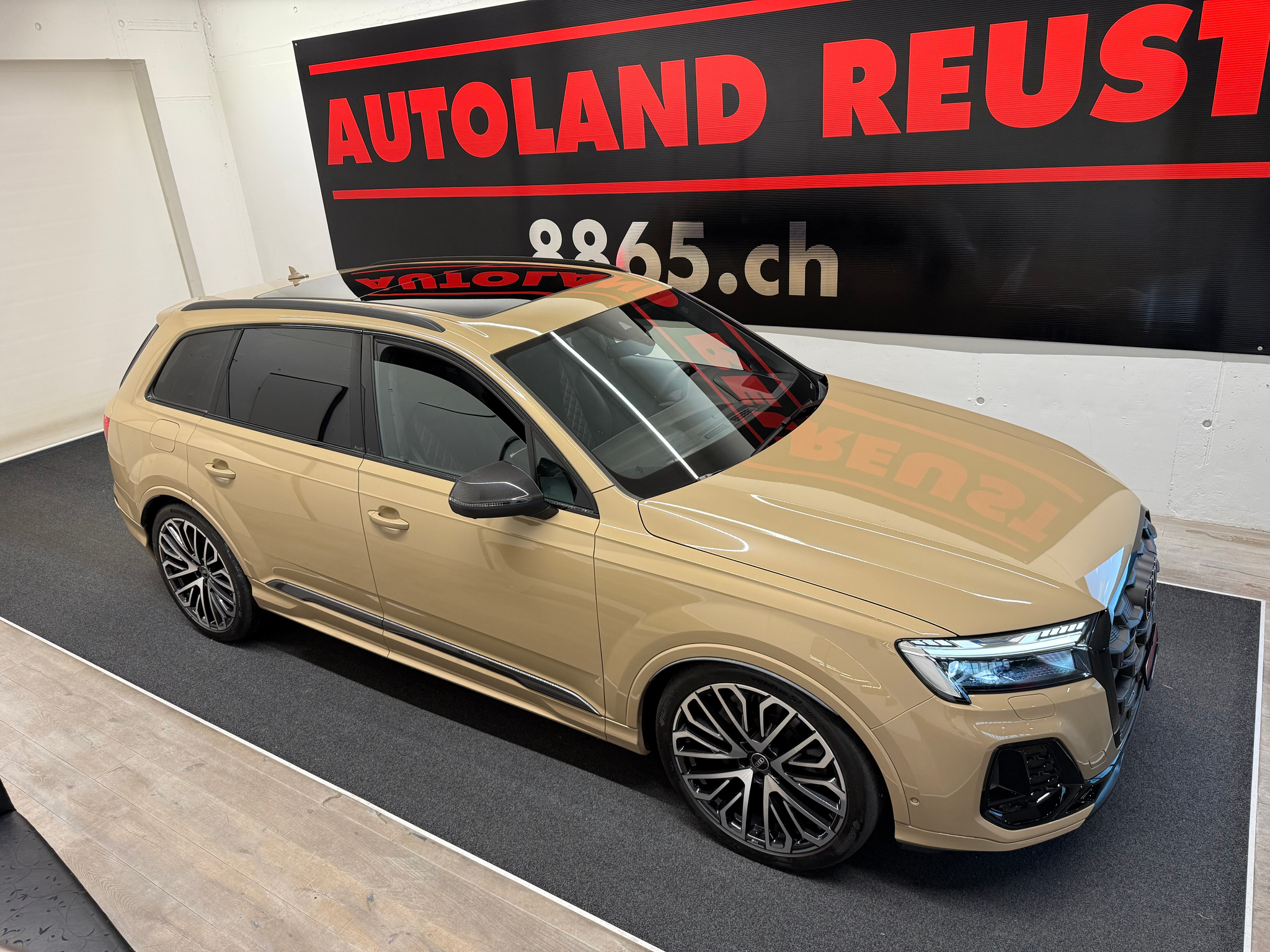 listing desktop thumbnail image 2