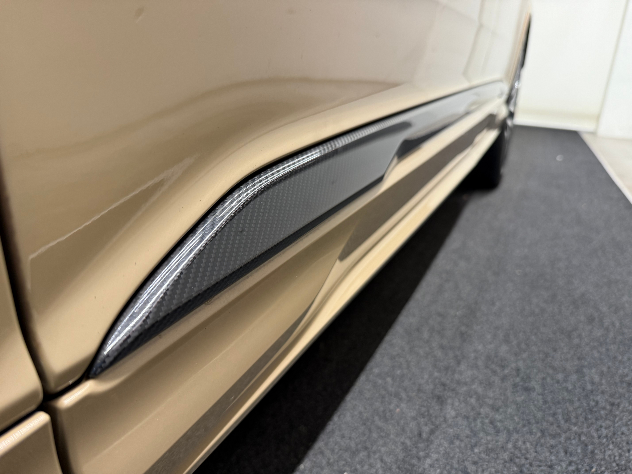 listing desktop thumbnail image 6