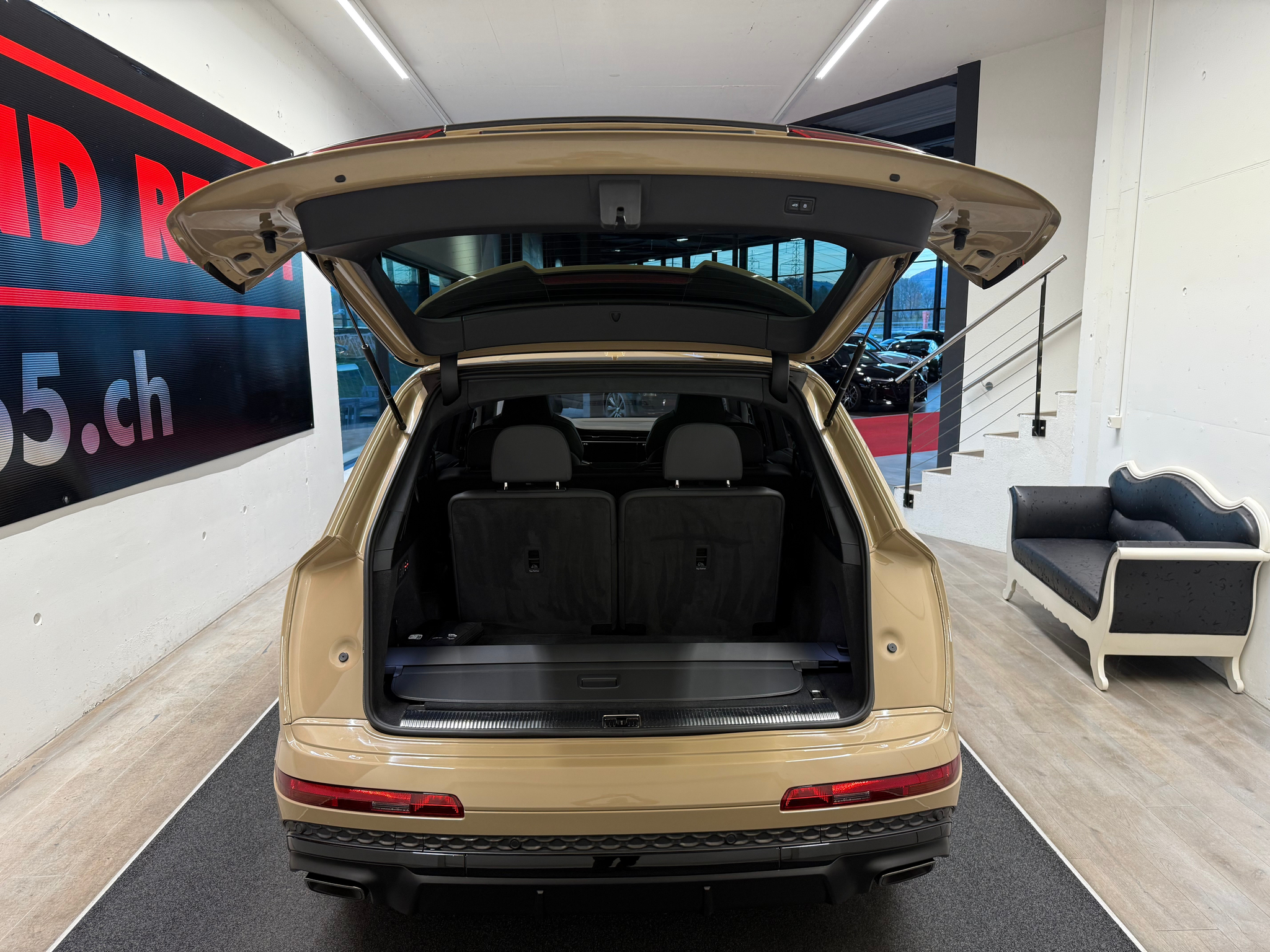 listing desktop thumbnail image 11