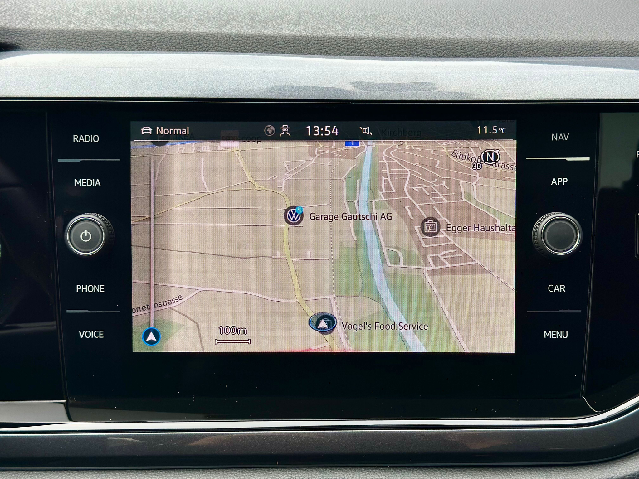 listing desktop thumbnail image 12