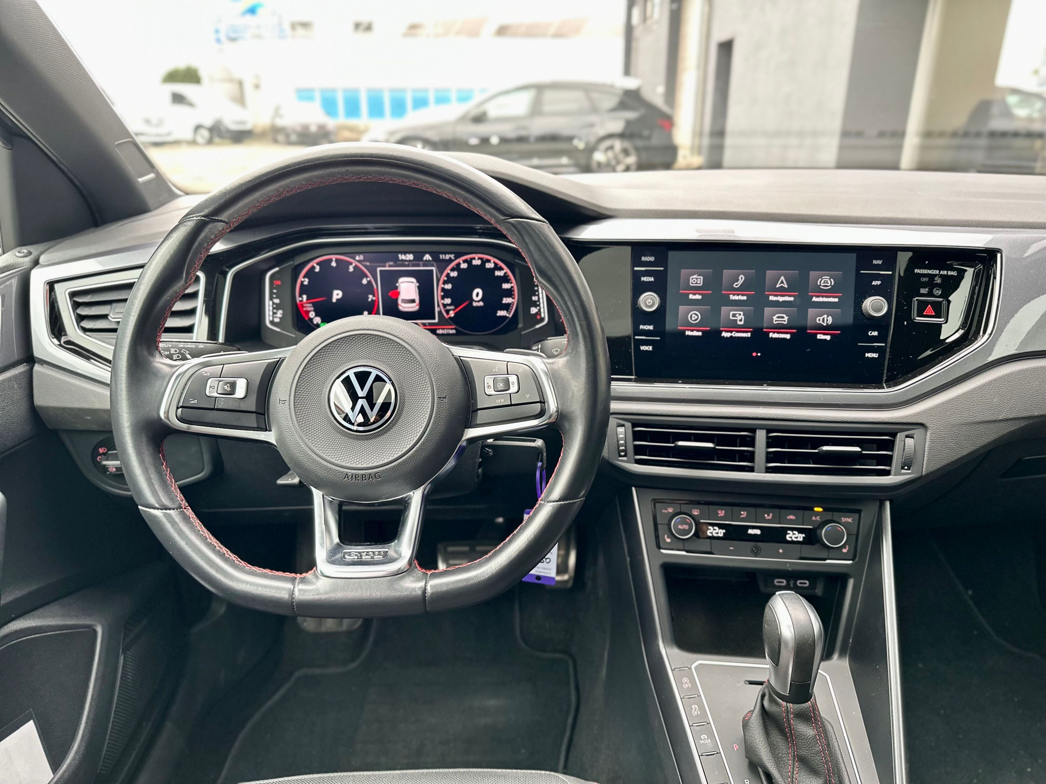 listing desktop thumbnail image 8