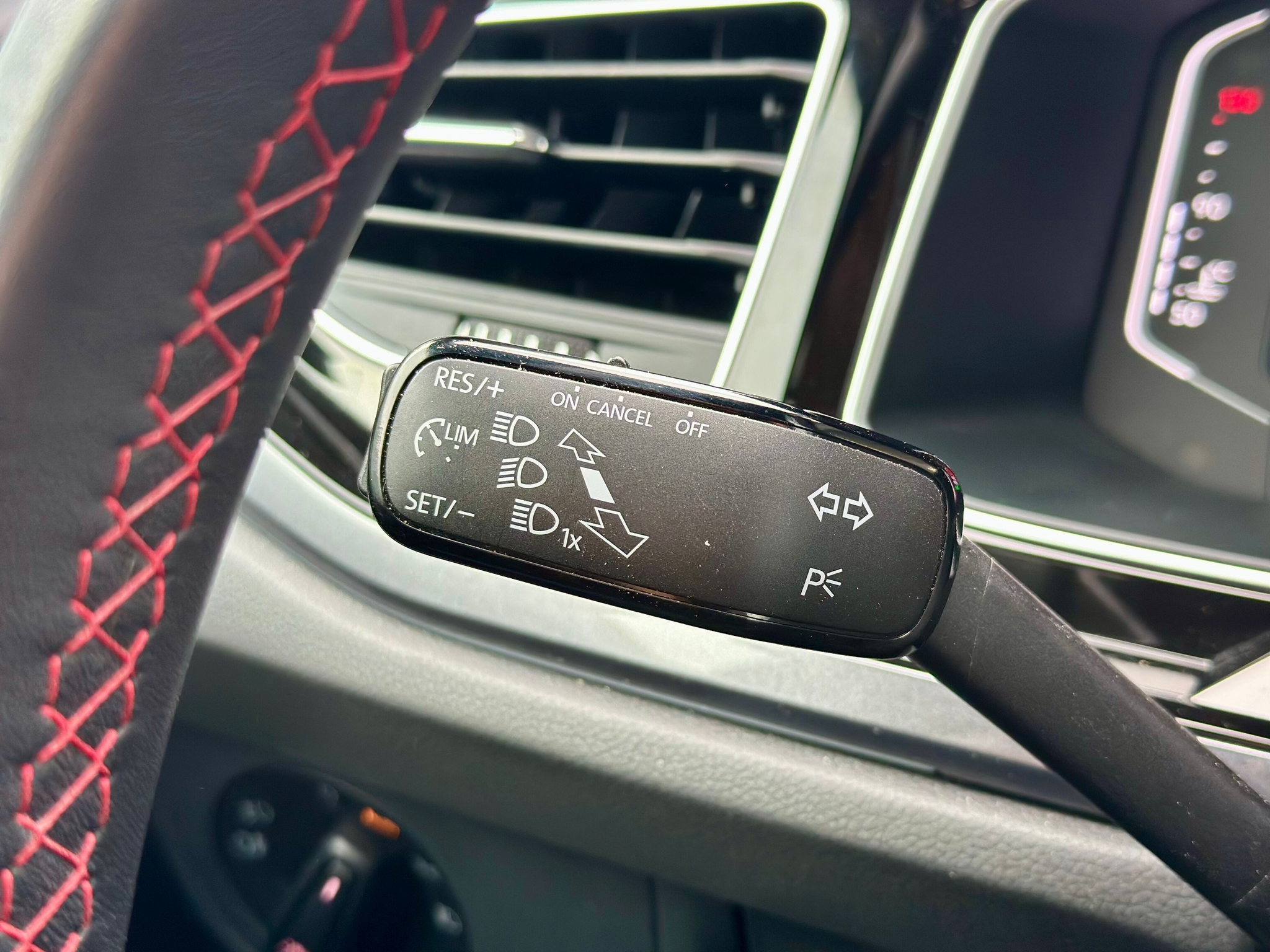 listing desktop thumbnail image 11