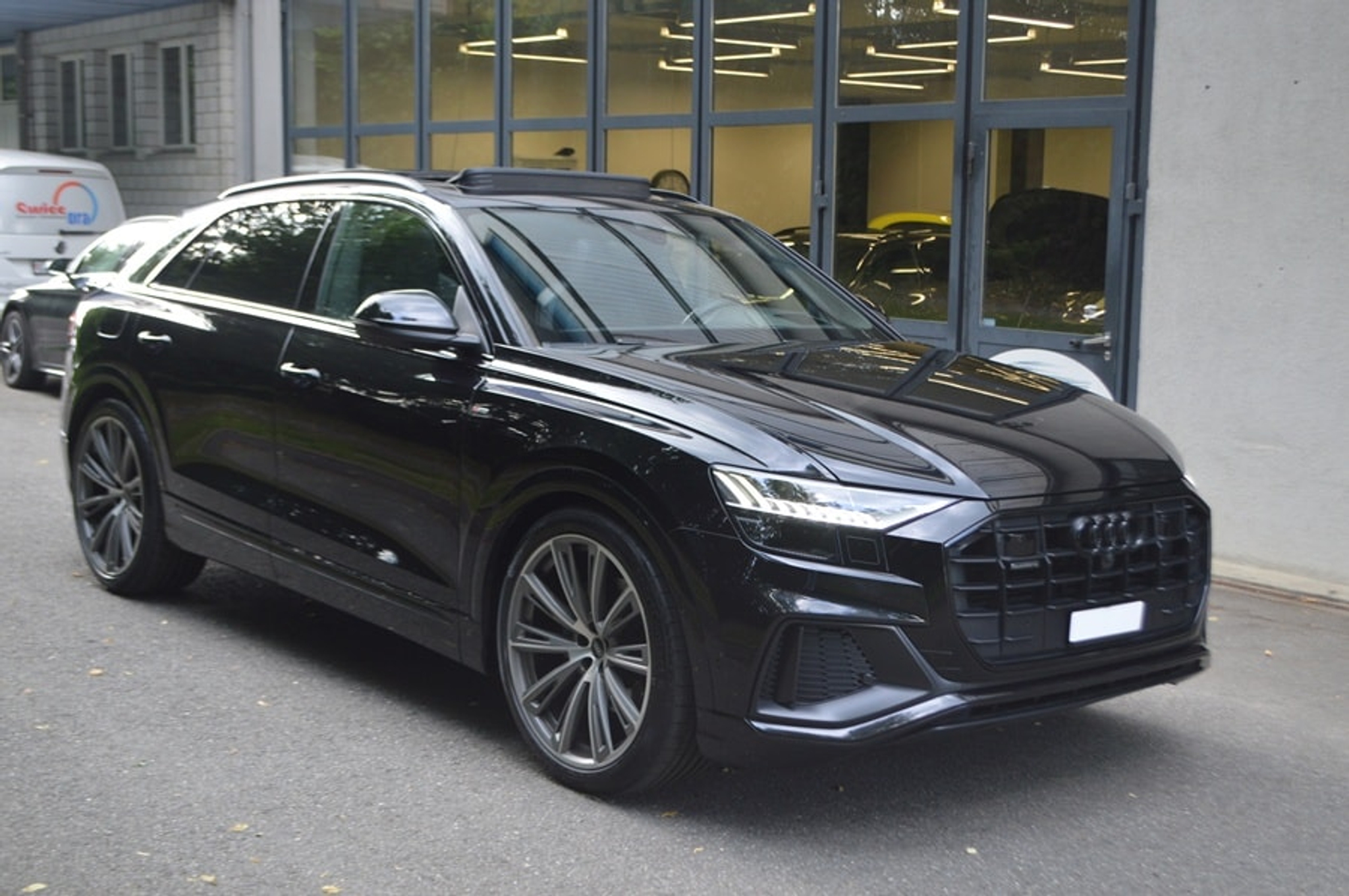 listing desktop thumbnail image 13