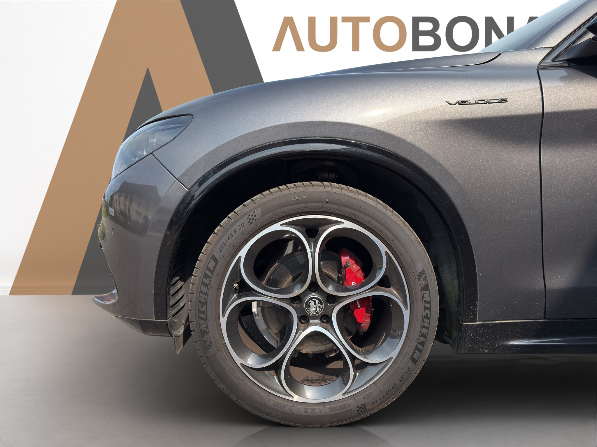 listing desktop thumbnail image 17