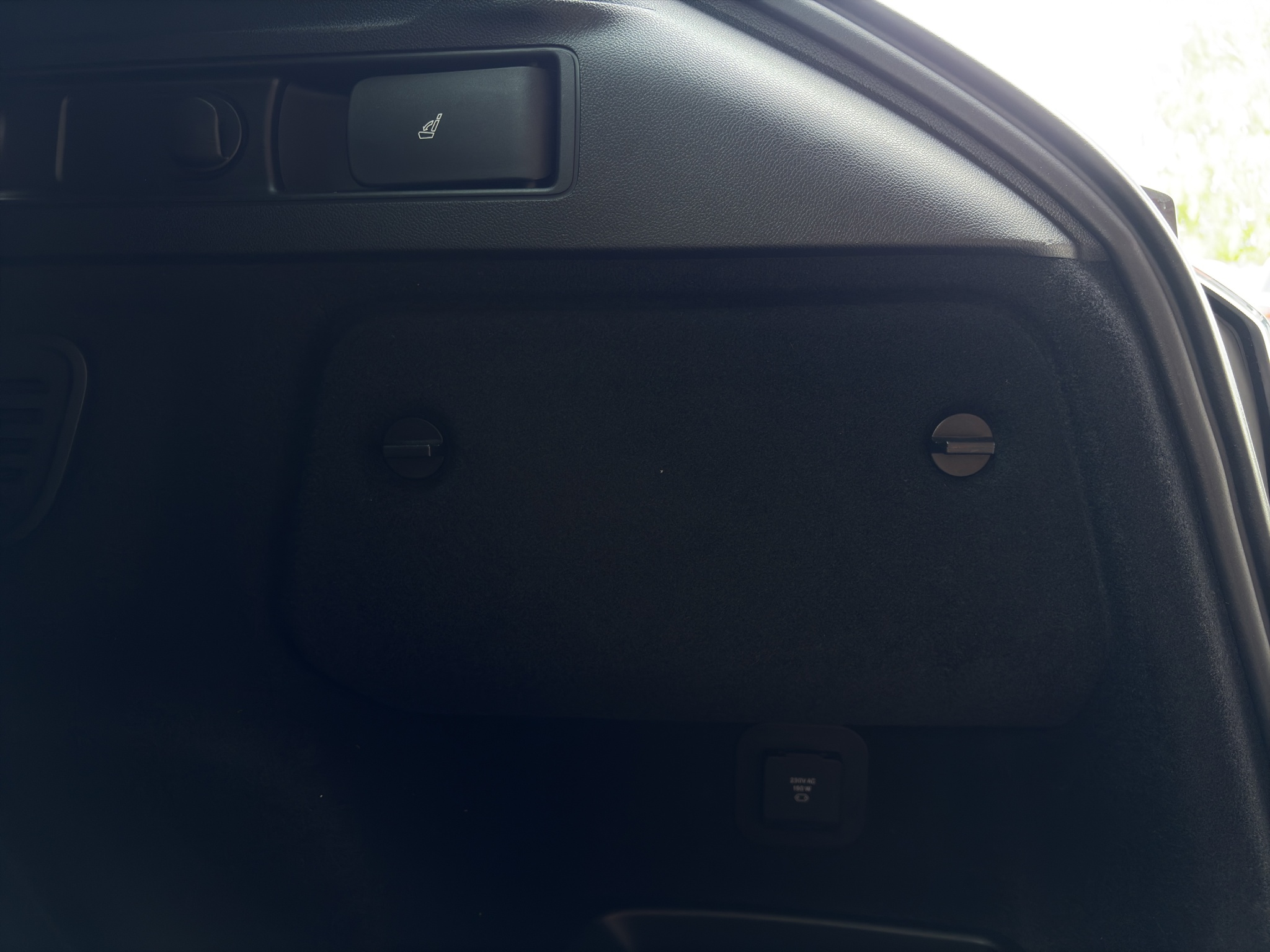 listing desktop thumbnail image 29