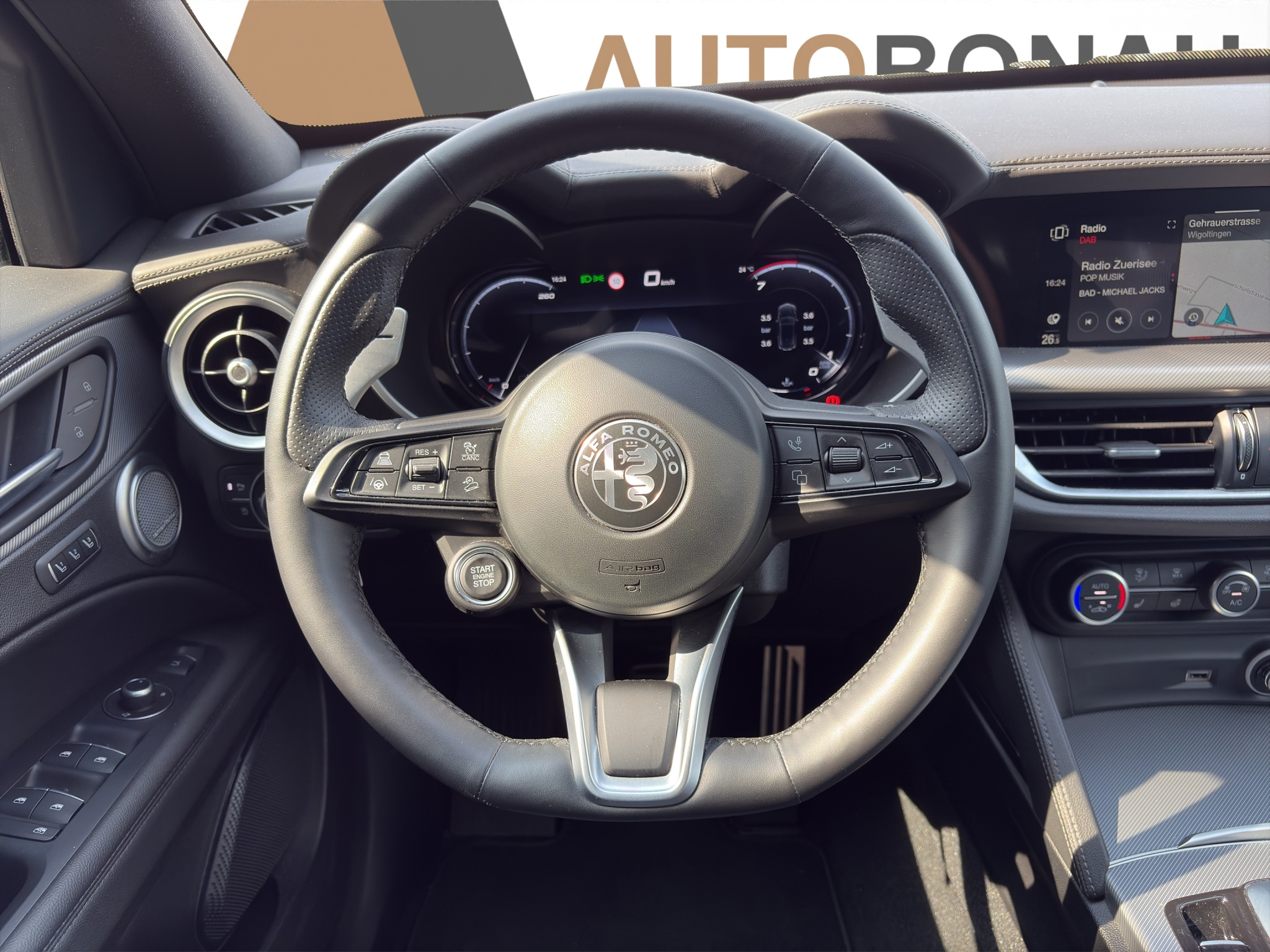 listing desktop thumbnail image 12