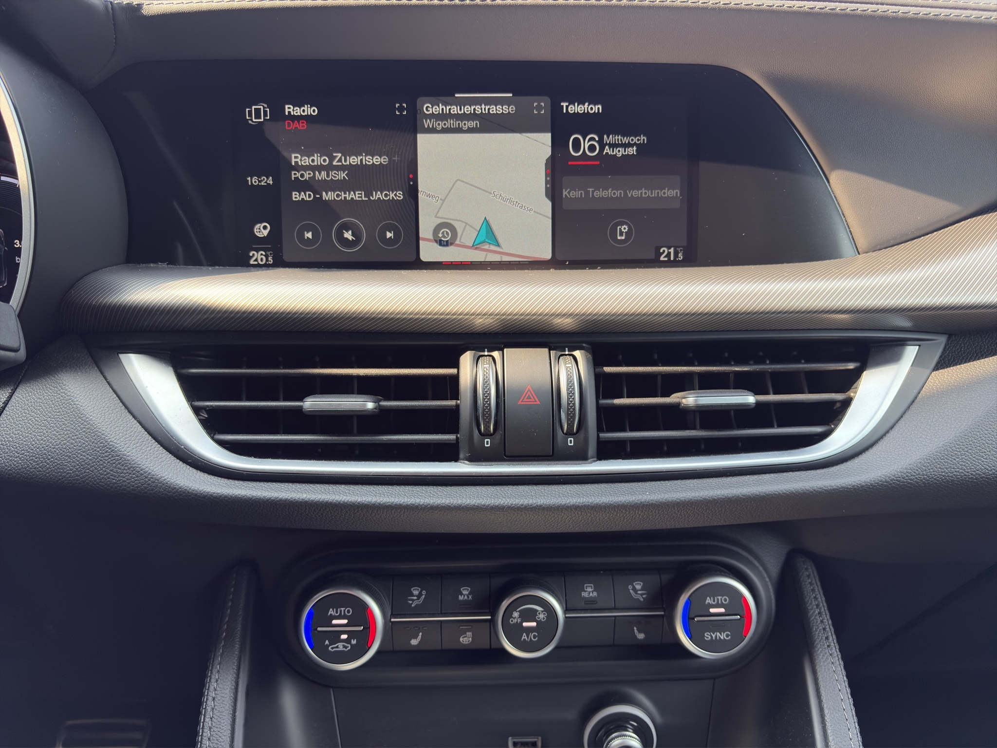 listing desktop thumbnail image 15